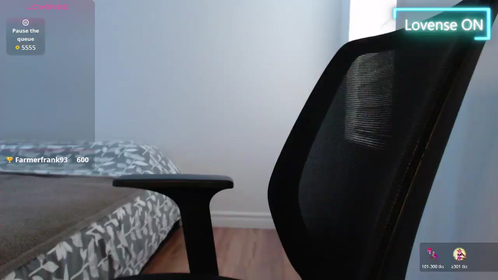 Gallery image thumbnail from PetitAnge_'s myfreecams stream on, 06/05/2026, 23:52 image 6 of 20