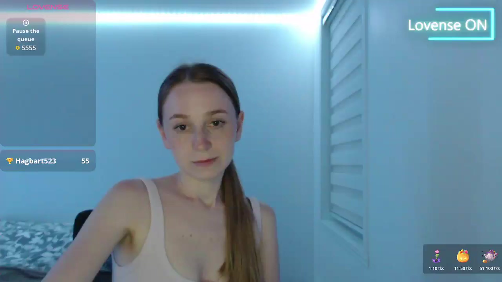Gallery image thumbnail from PetitAnge_'s myfreecams stream on, 06/14/2026, 02:11 image 18 of 20