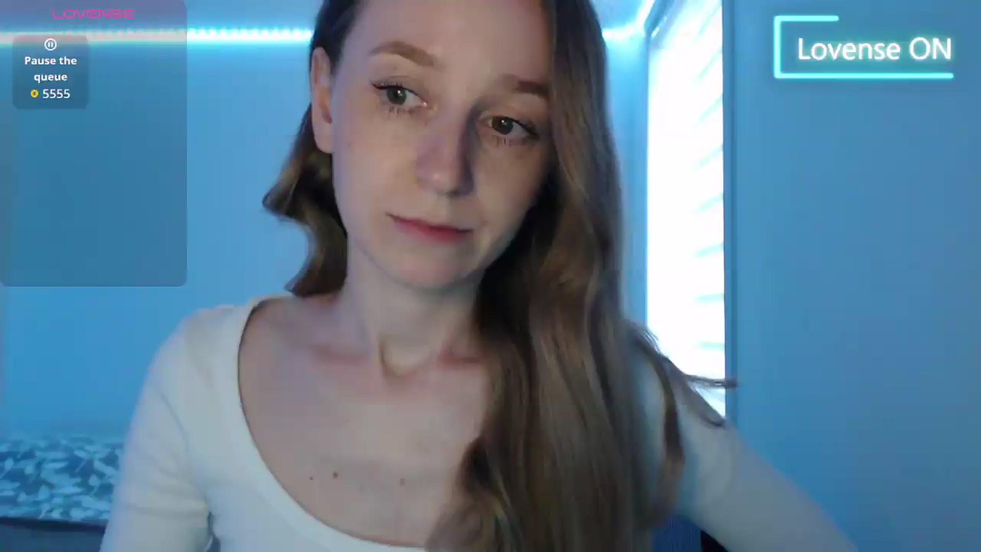 Gallery image thumbnail from PetitAnge_'s myfreecams stream on, 06/18/2026, 20:31 image 1 of 20