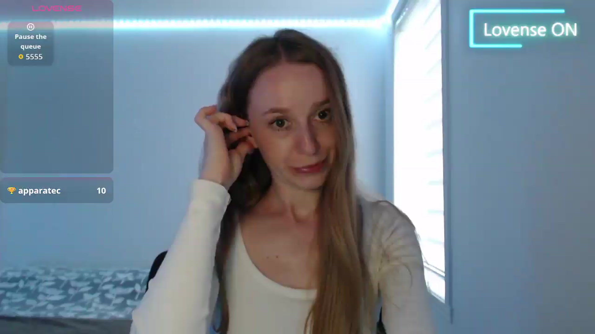 Gallery image thumbnail from PetitAnge_'s myfreecams stream on, 06/18/2026, 22:32 image 2 of 20