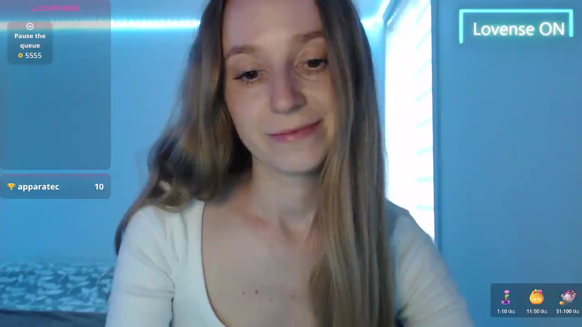 Gallery image thumbnail from PetitAnge_'s myfreecams stream on, 06/18/2026, 22:32 image 13 of 20