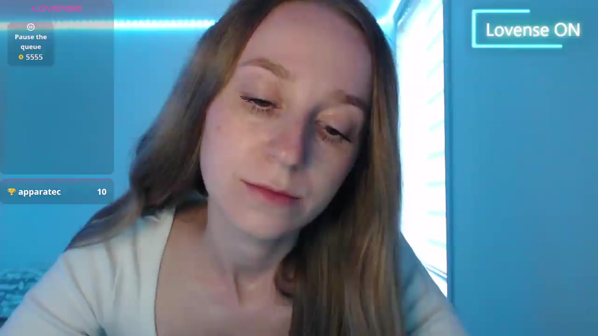 Gallery image thumbnail from PetitAnge_'s myfreecams stream on, 06/18/2026, 22:32 image 12 of 20