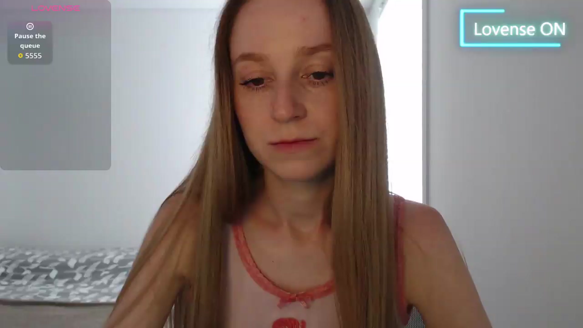 Gallery image thumbnail from PetitAnge_'s myfreecams stream on, 06/19/2026, 18:05 image 3 of 20