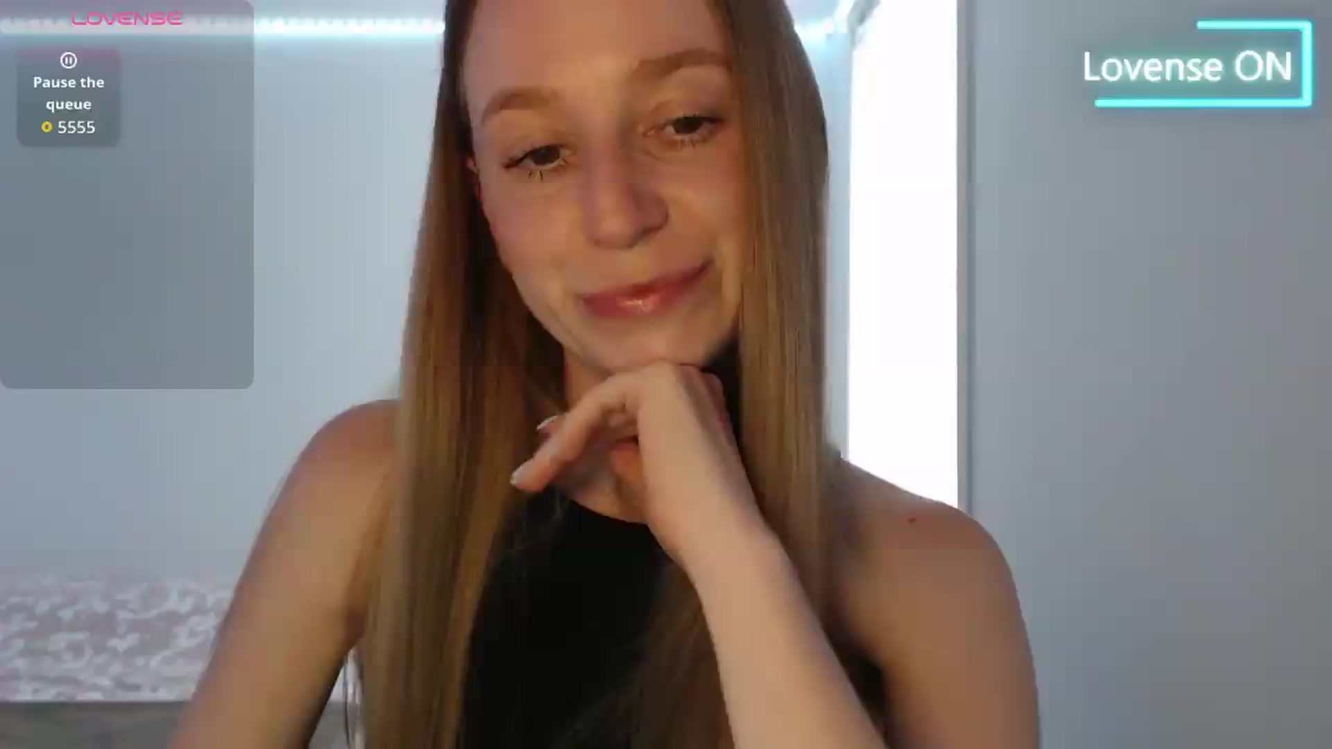 Gallery image thumbnail from PetitAnge_'s myfreecams stream on, 06/25/2026, 22:49 image 5 of 20