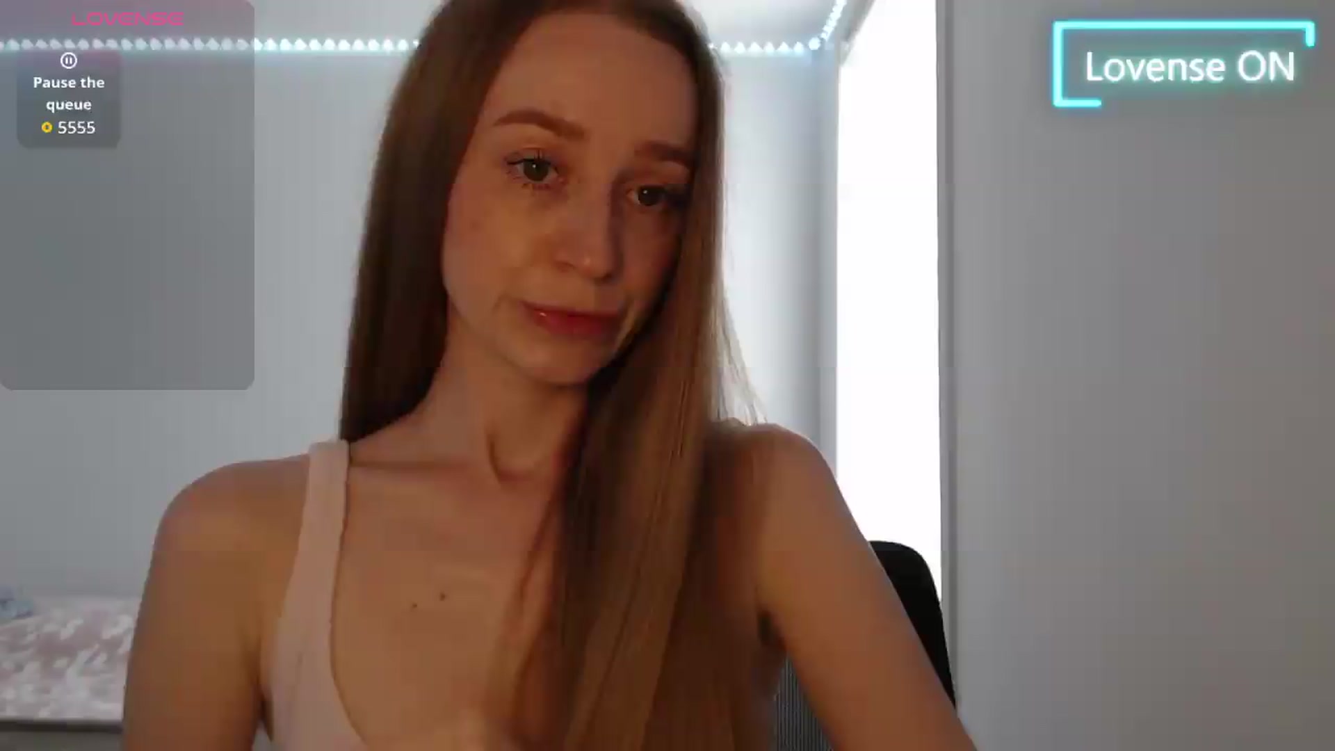 Gallery image thumbnail from PetitAnge_'s myfreecams stream on, 06/29/2026, 18:00 image 7 of 20