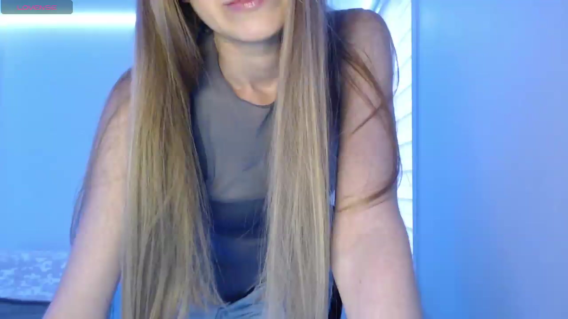 Gallery image thumbnail from PetitAnge_'s myfreecams stream on, 07/01/2026, 24:11 image 10 of 20