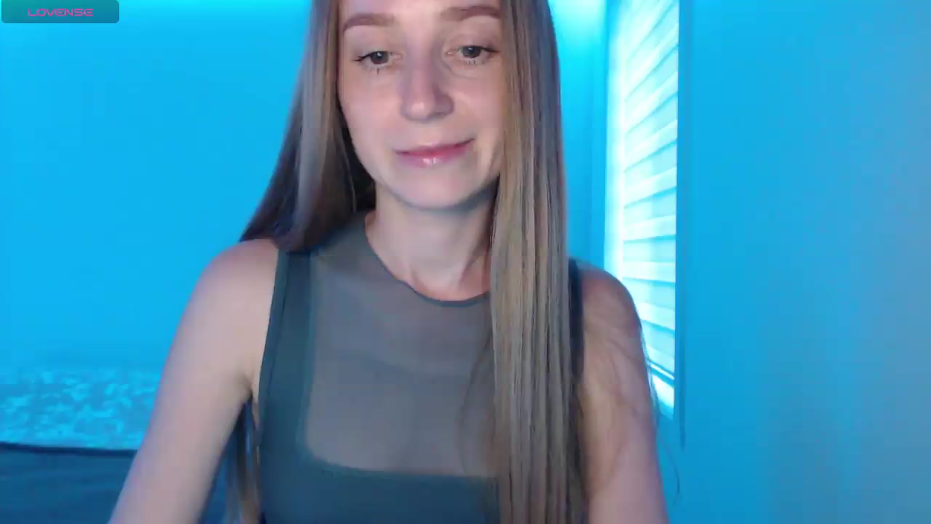 Gallery image thumbnail from PetitAnge_'s myfreecams stream on, 07/01/2026, 24:11 image 17 of 20