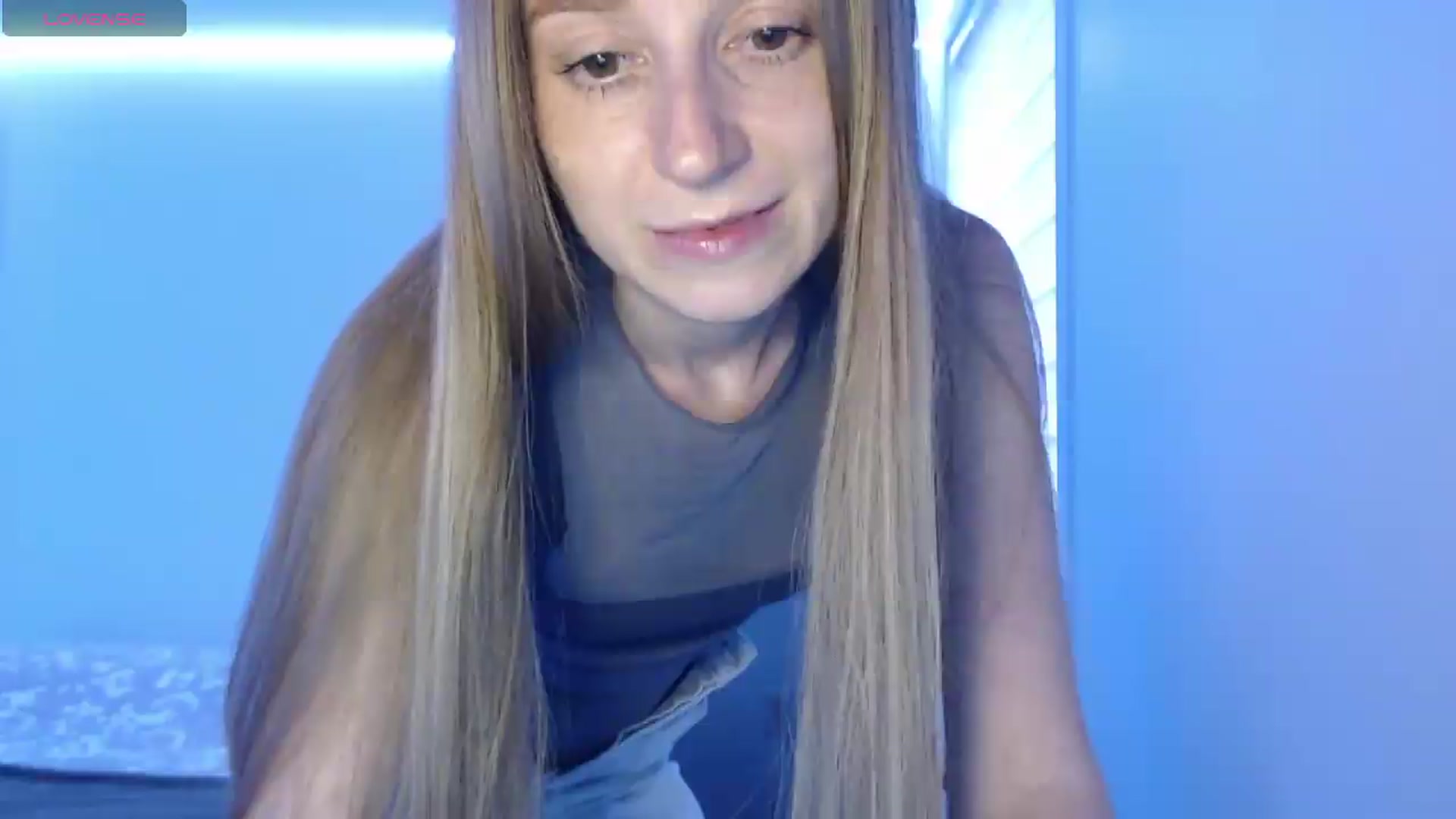 Gallery image thumbnail from PetitAnge_'s myfreecams stream on, 07/01/2026, 24:11 image 9 of 20