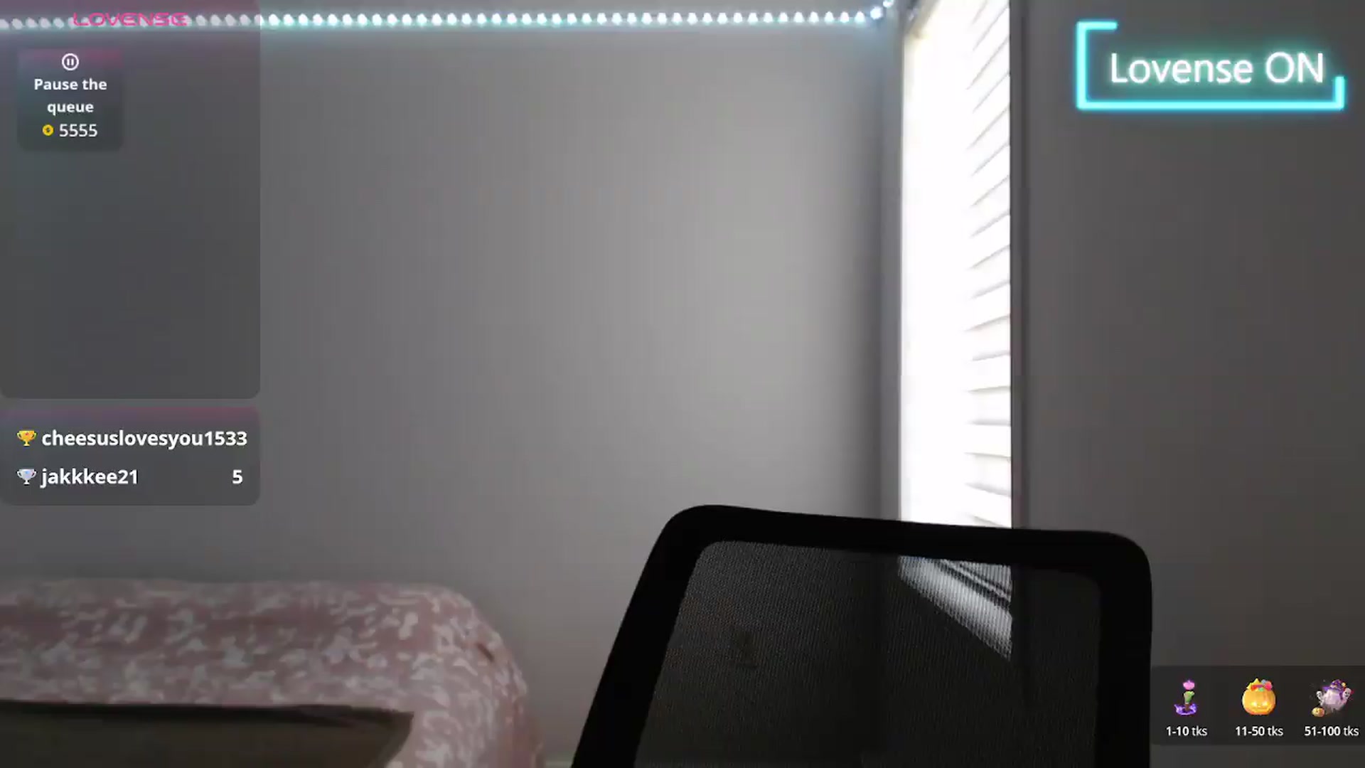 Gallery image thumbnail from PetitAnge_'s myfreecams stream on, 07/06/2026, 22:49 image 3 of 20