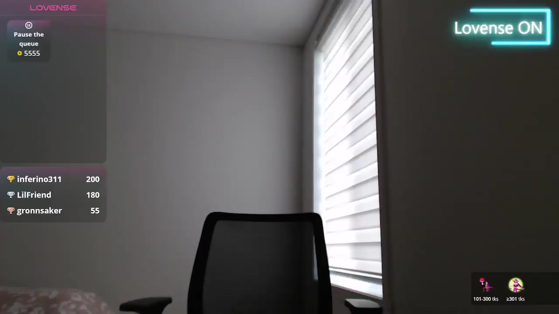 Gallery image thumbnail from PetitAnge_'s myfreecams stream on, 07/10/2026, 20:34 image 17 of 20