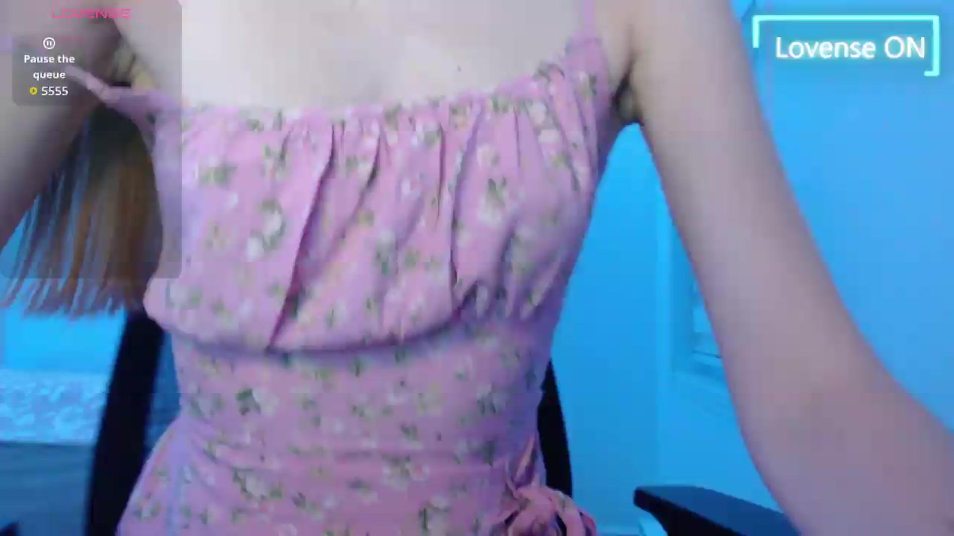 Gallery image thumbnail from PetitAnge_'s myfreecams stream on, 07/11/2026, 01:53 image 5 of 20