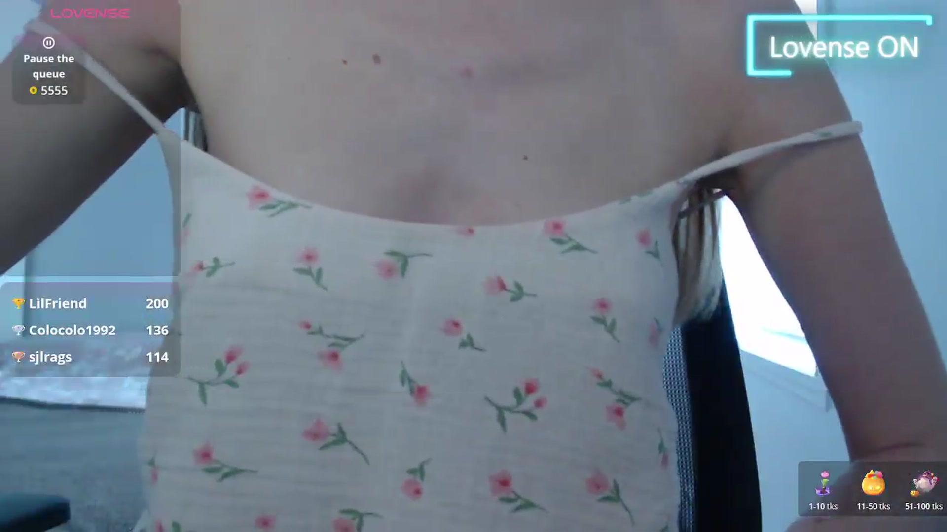 Gallery image thumbnail from PetitAnge_'s myfreecams stream on, 07/12/2026, 21:56 image 13 of 20