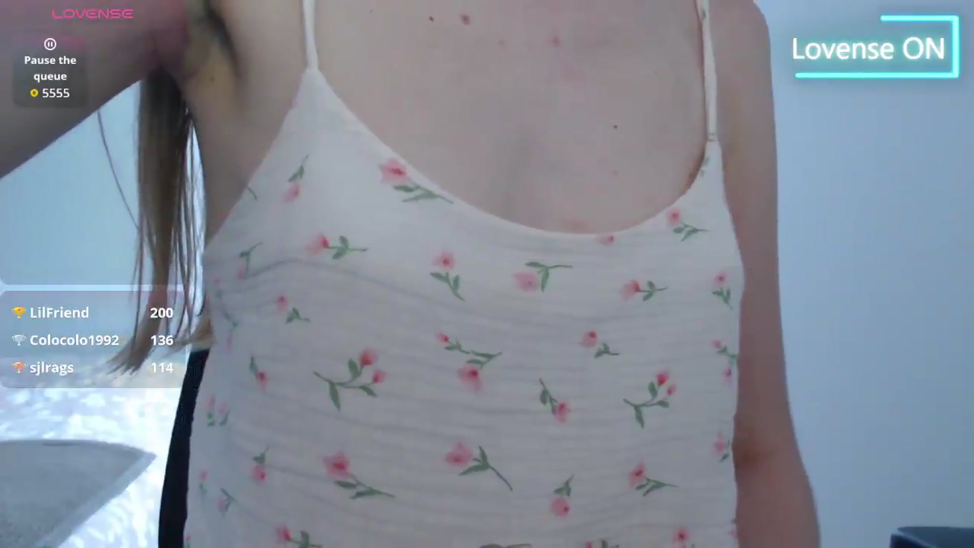 Gallery image thumbnail from PetitAnge_'s myfreecams stream on, 07/12/2026, 21:56 image 6 of 20