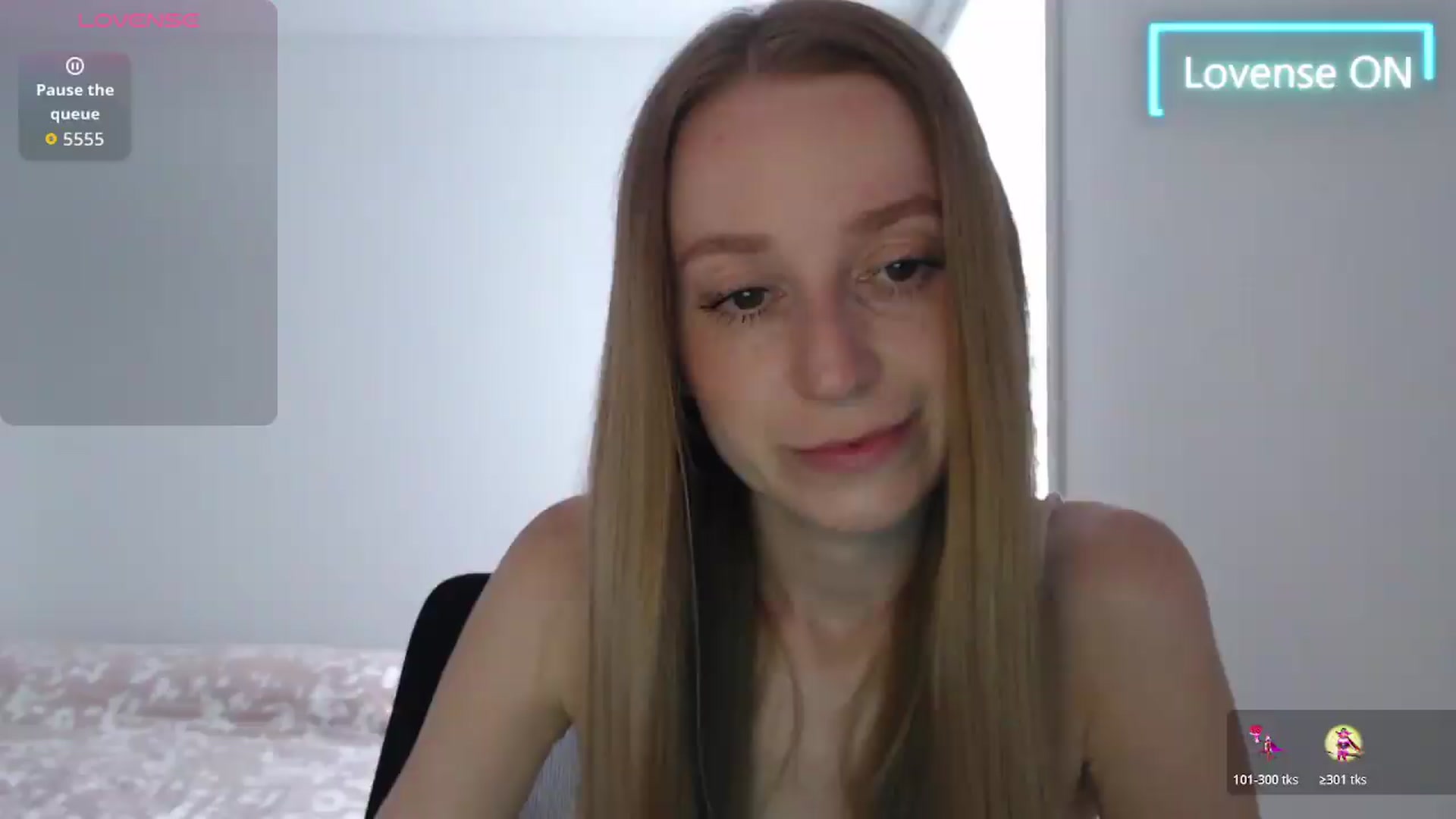 Gallery image thumbnail from PetitAnge_'s myfreecams stream on, 07/18/2026, 14:39 image 4 of 20