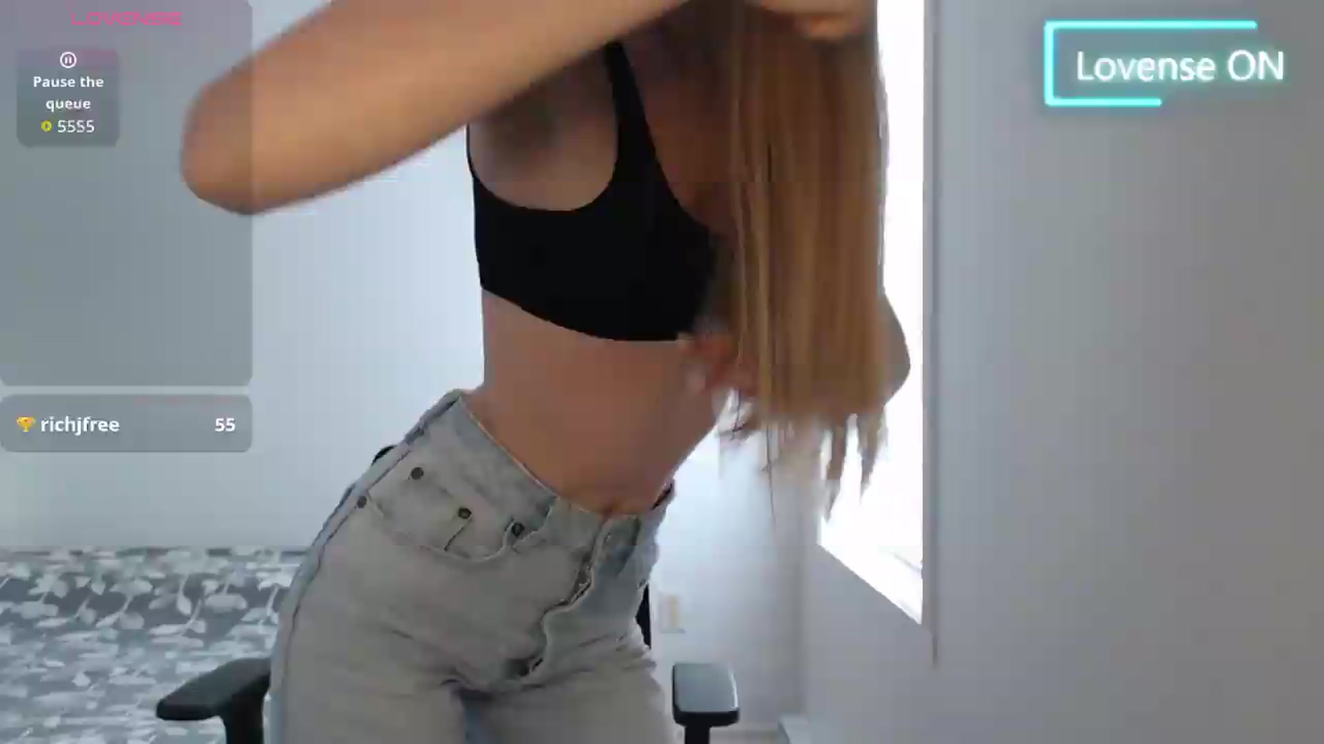 Gallery image thumbnail from PetitAnge_'s myfreecams stream on, 07/27/2026, 19:20 image 4 of 20