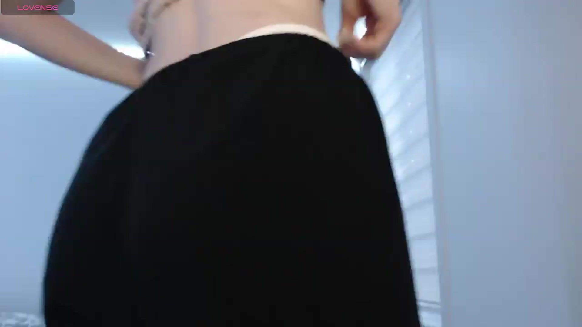 Gallery image thumbnail from PetitAnge_'s myfreecams stream on, 07/29/2026, 24:14 image 17 of 20