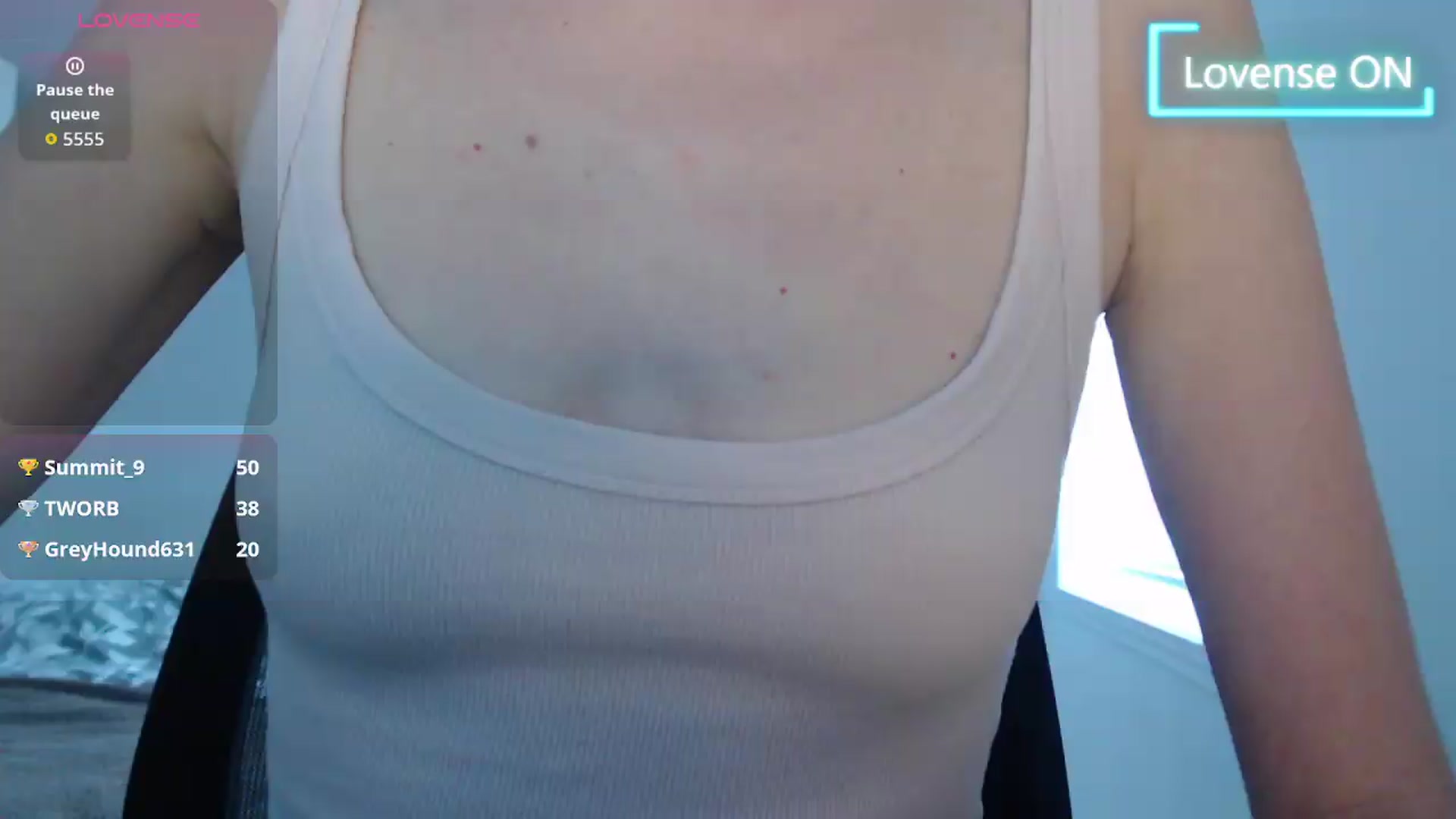 Gallery image thumbnail from PetitAnge_'s myfreecams stream on, 08/04/2026, 23:06 image 7 of 20