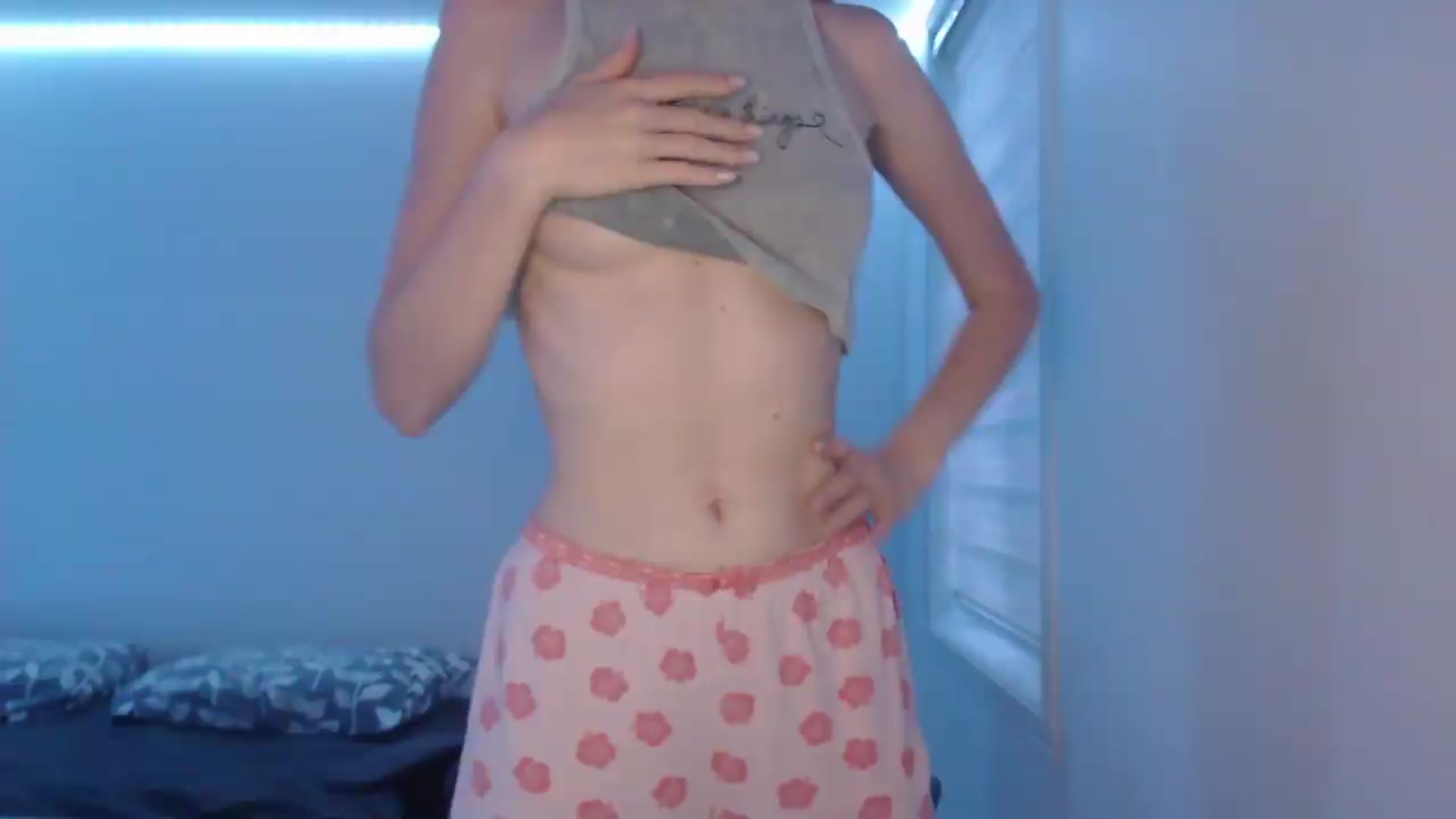 Gallery image thumbnail from PetitAnge_'s myfreecams stream on, 08/15/2026, 24:31 image 4 of 20