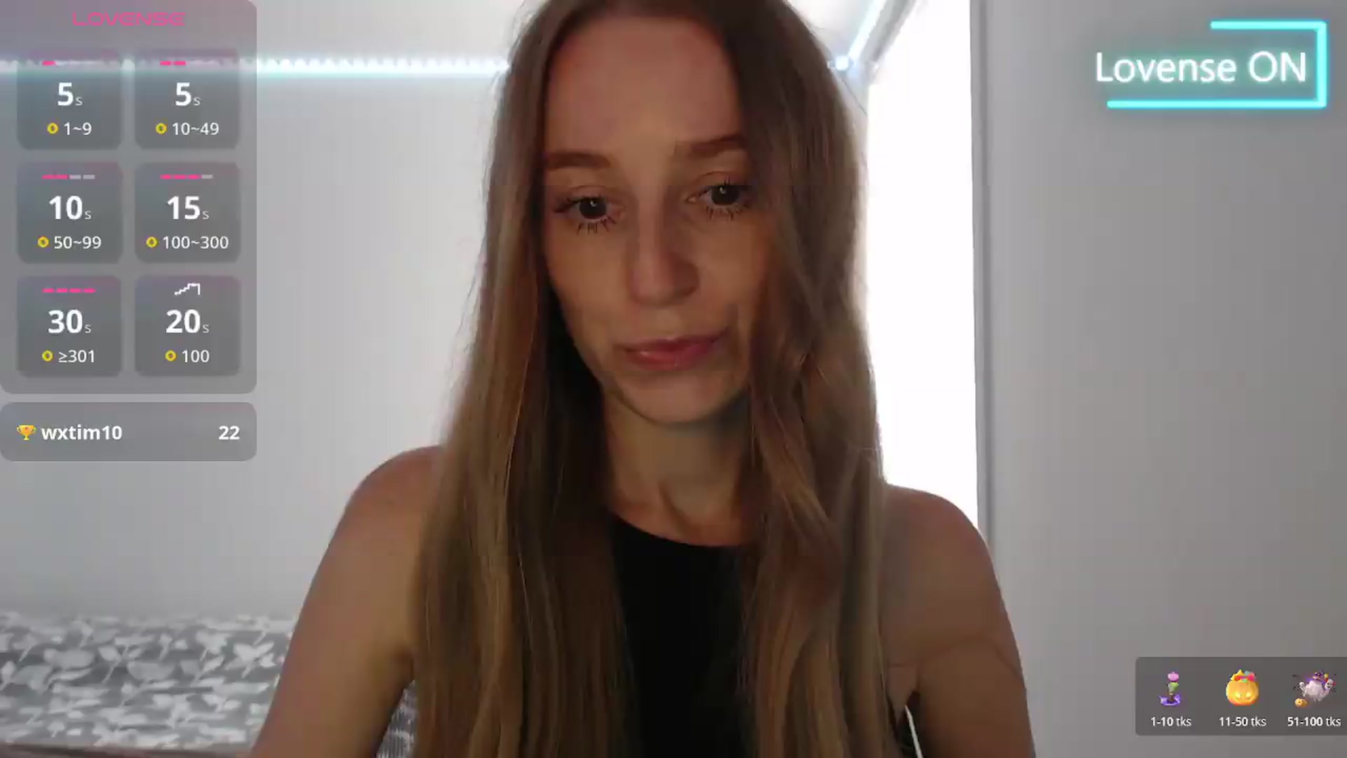 Gallery image thumbnail from PetitAnge_'s myfreecams stream on, 08/16/2026, 20:32 image 5 of 20