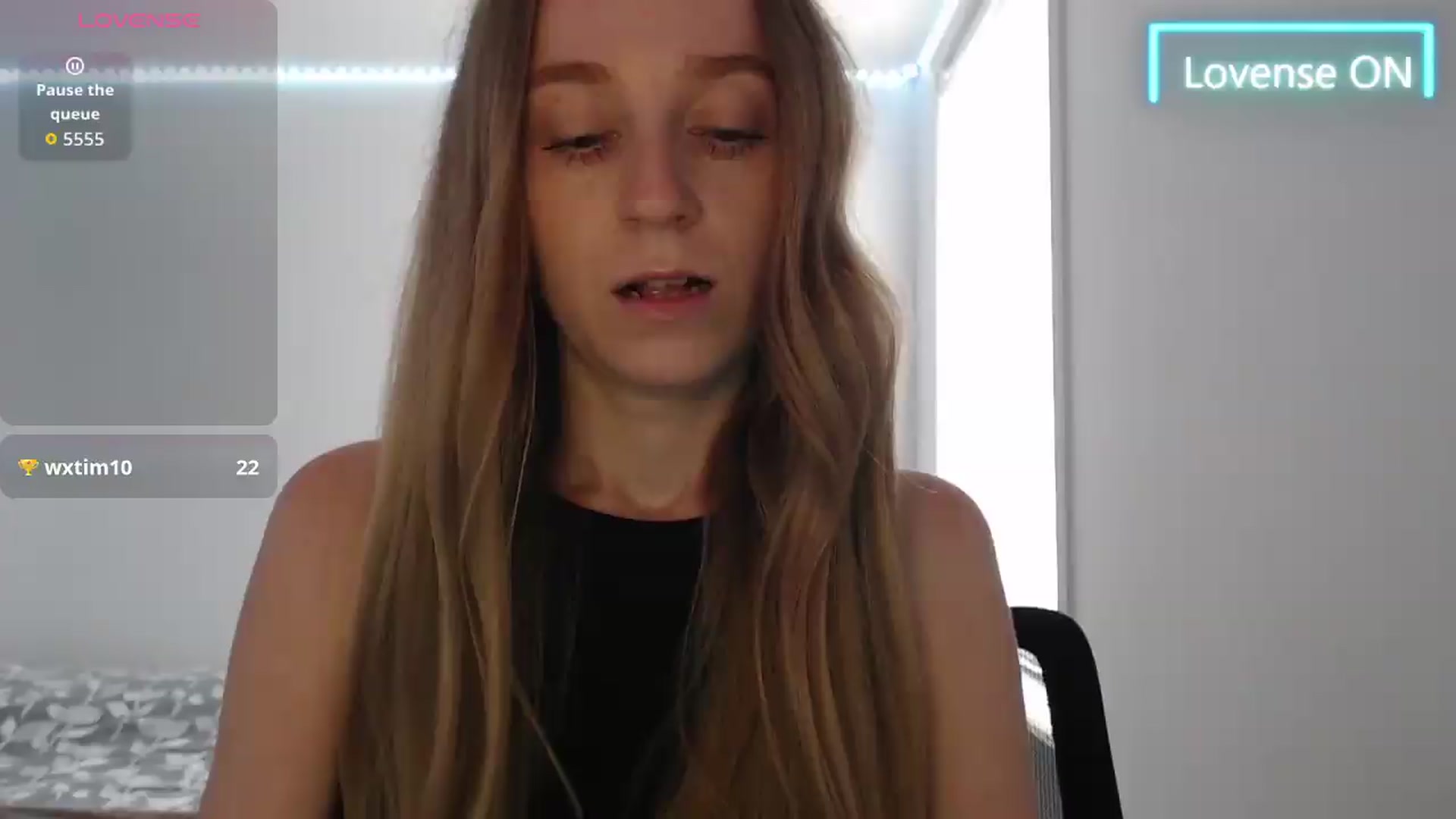 Gallery image thumbnail from PetitAnge_'s myfreecams stream on, 08/16/2026, 20:32 image 16 of 20