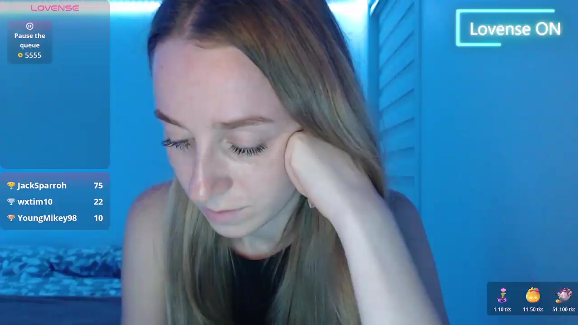 Gallery image thumbnail from PetitAnge_'s myfreecams stream on, 08/17/2026, 02:14 image 17 of 20