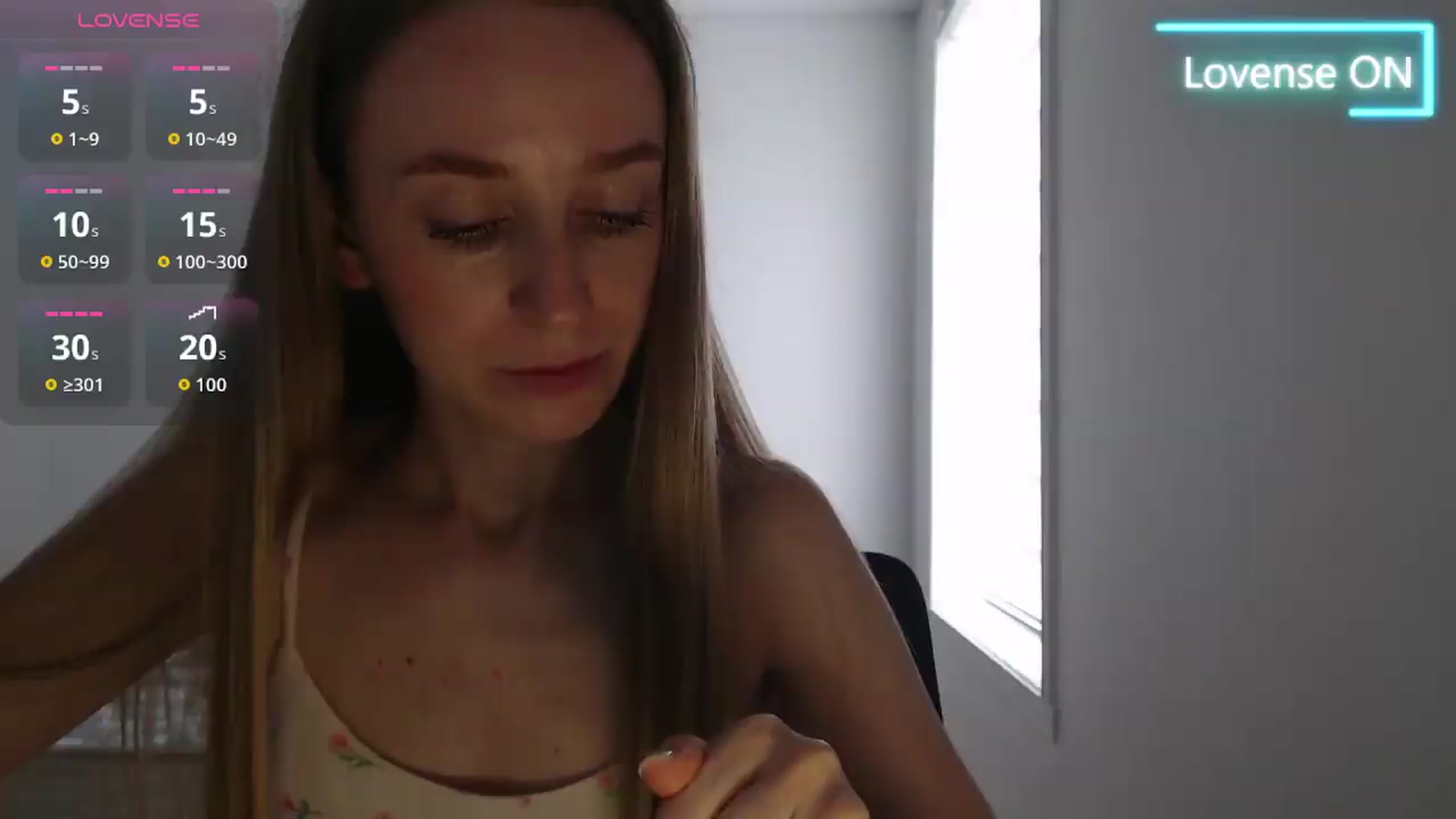 Gallery image thumbnail from PetitAnge_'s myfreecams stream on, 08/17/2026, 20:19 image 3 of 20