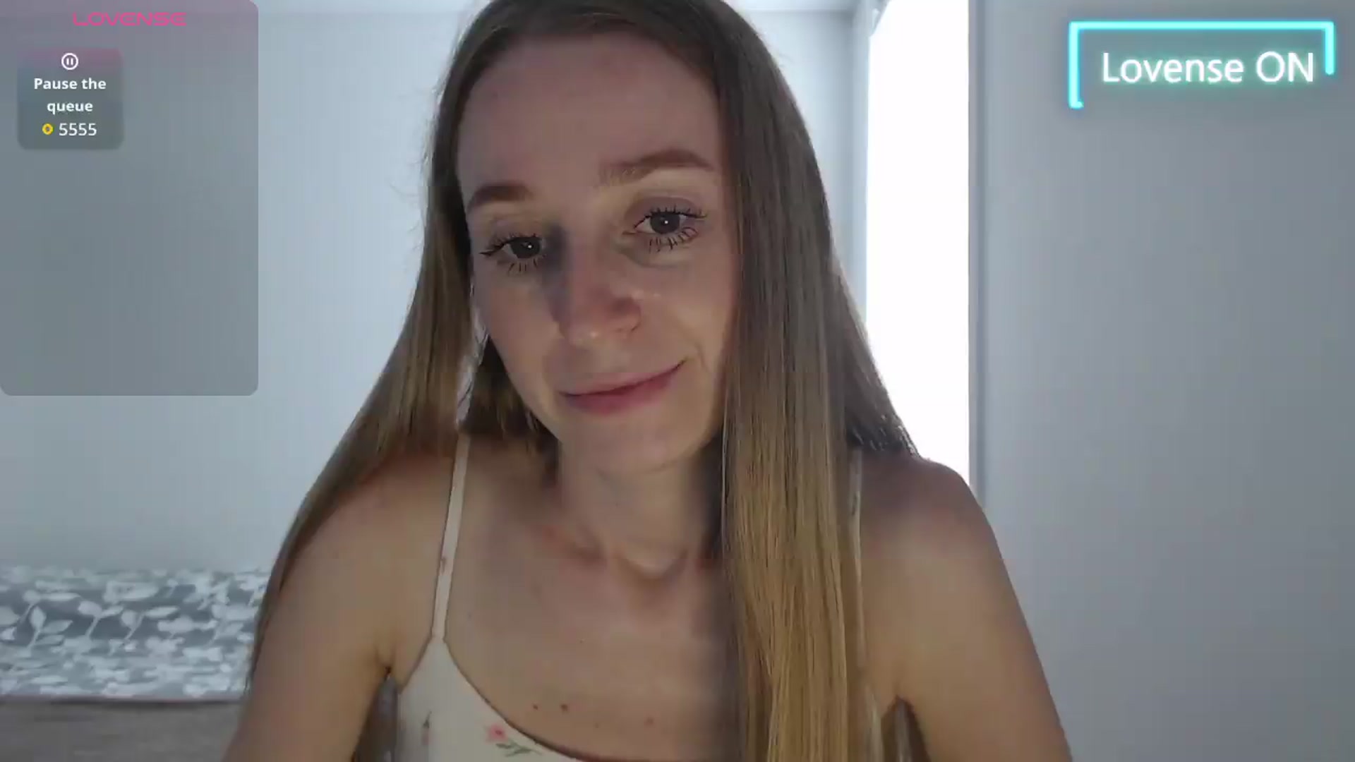 Gallery image thumbnail from PetitAnge_'s myfreecams stream on, 08/17/2026, 20:19 image 8 of 20
