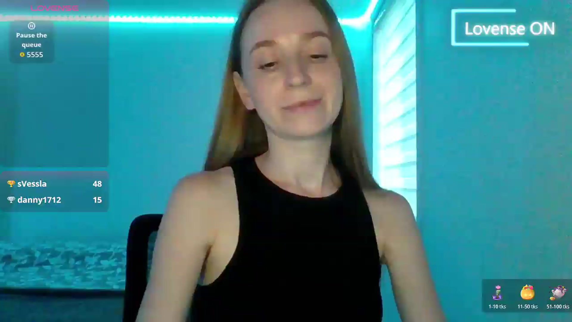 Gallery image thumbnail from PetitAnge_'s myfreecams stream on, 08/20/2026, 23:41 image 15 of 20
