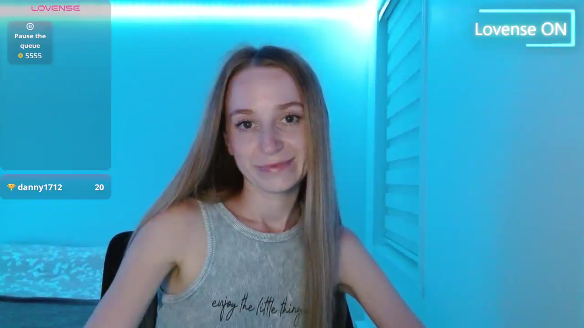 Gallery image thumbnail from PetitAnge_'s myfreecams stream on, 08/28/2026, 24:40 image 9 of 20