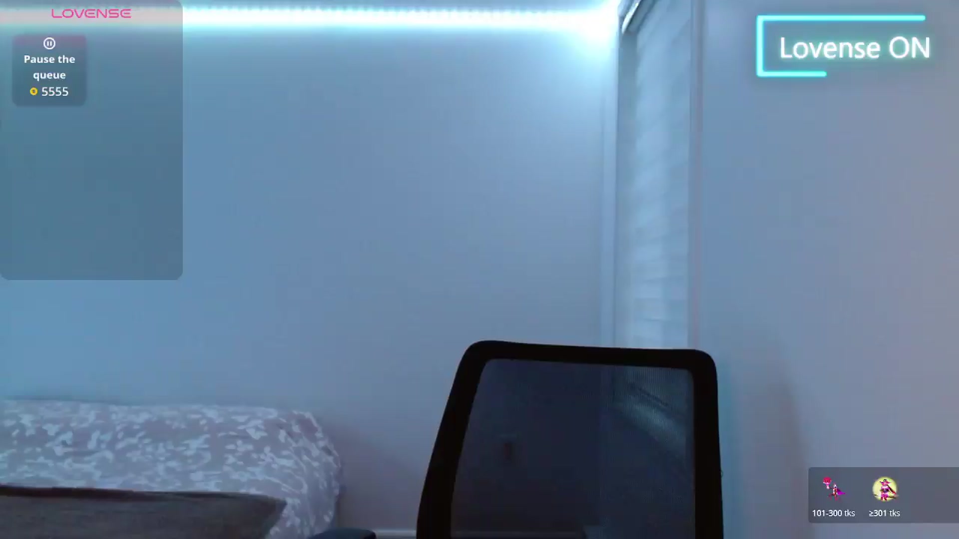 Gallery image thumbnail from PetitAnge_'s myfreecams stream on, 08/28/2026, 24:40 image 1 of 20