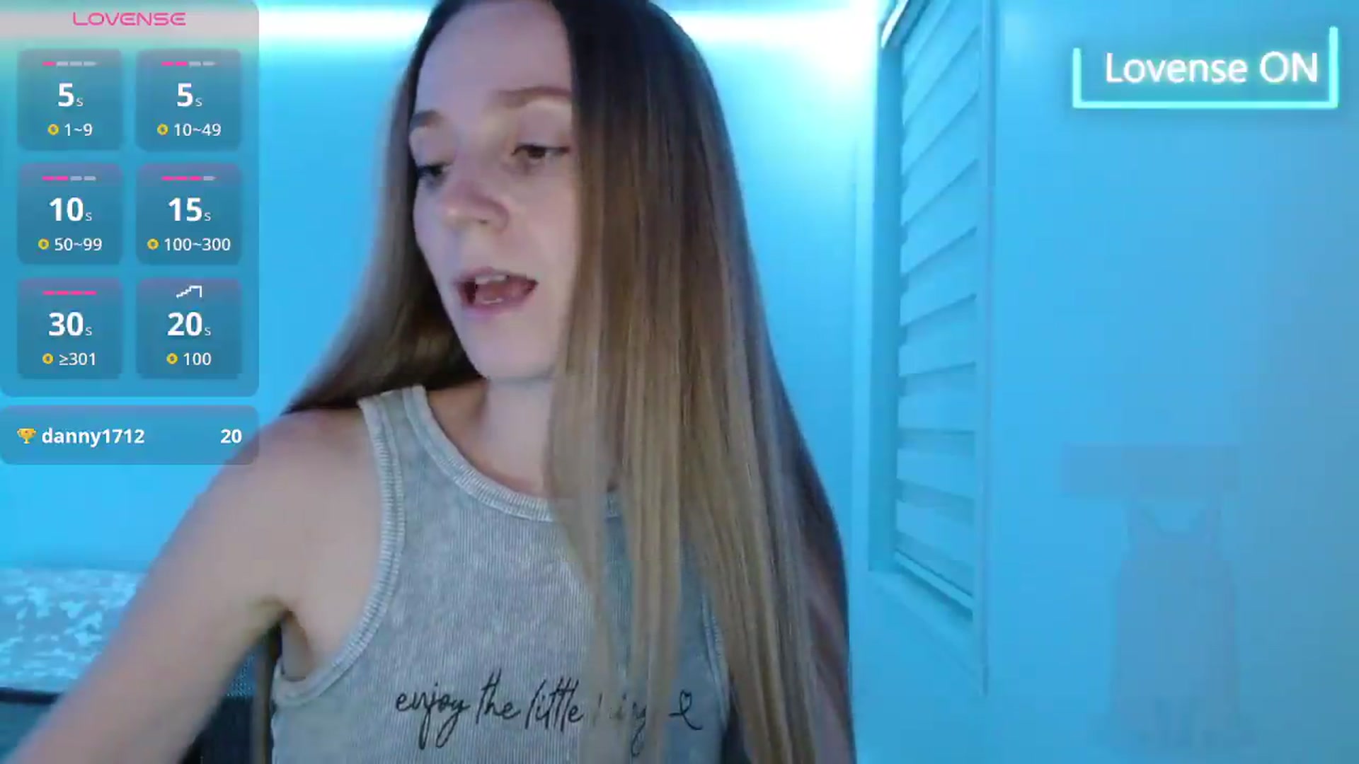 Gallery image thumbnail from PetitAnge_'s myfreecams stream on, 08/28/2026, 24:40 image 12 of 20