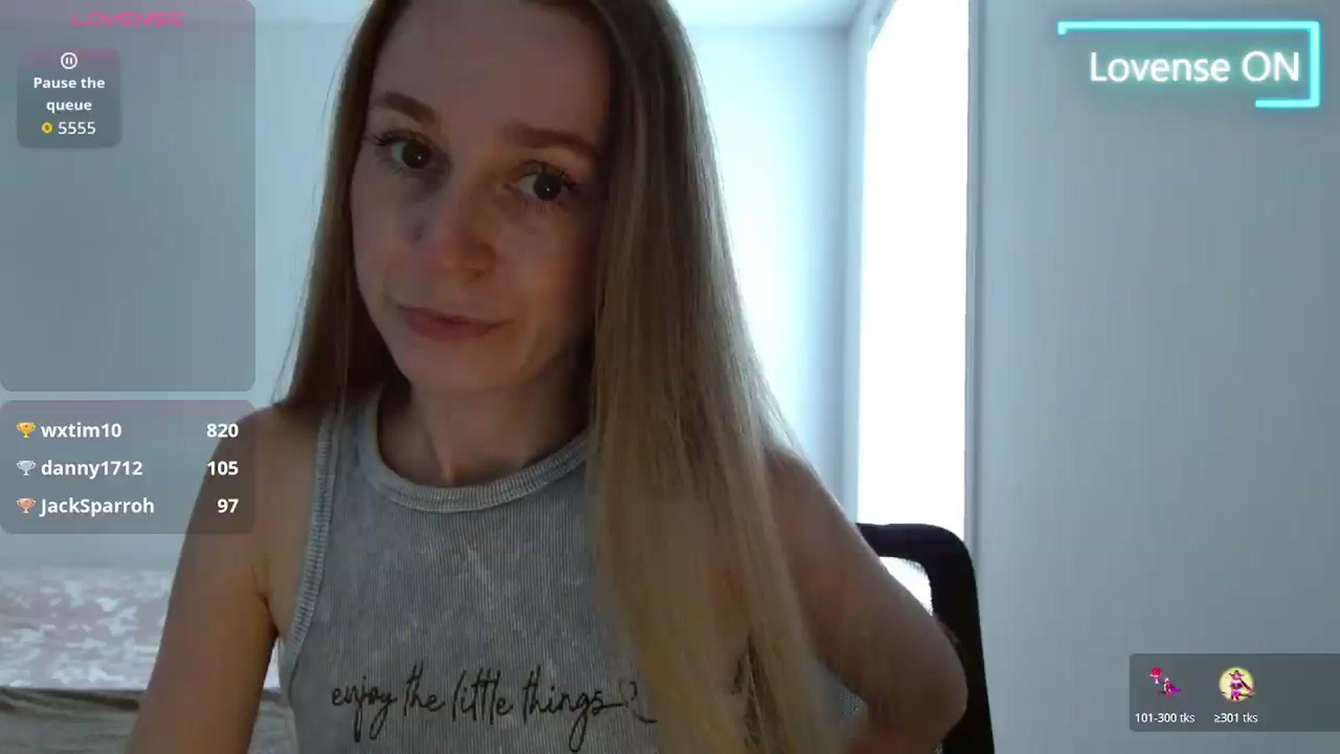 Gallery image thumbnail from PetitAnge_'s myfreecams stream on, 08/28/2026, 19:19 image 4 of 20