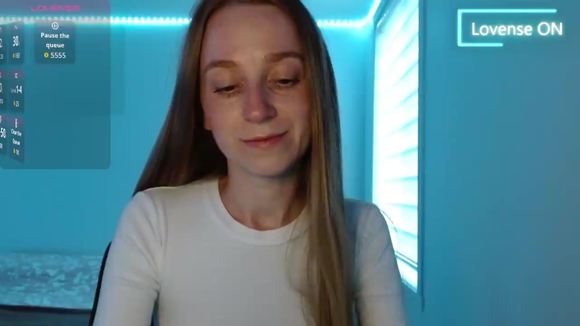 Gallery image thumbnail from PetitAnge_'s myfreecams stream on, 08/29/2026, 23:42 image 5 of 20