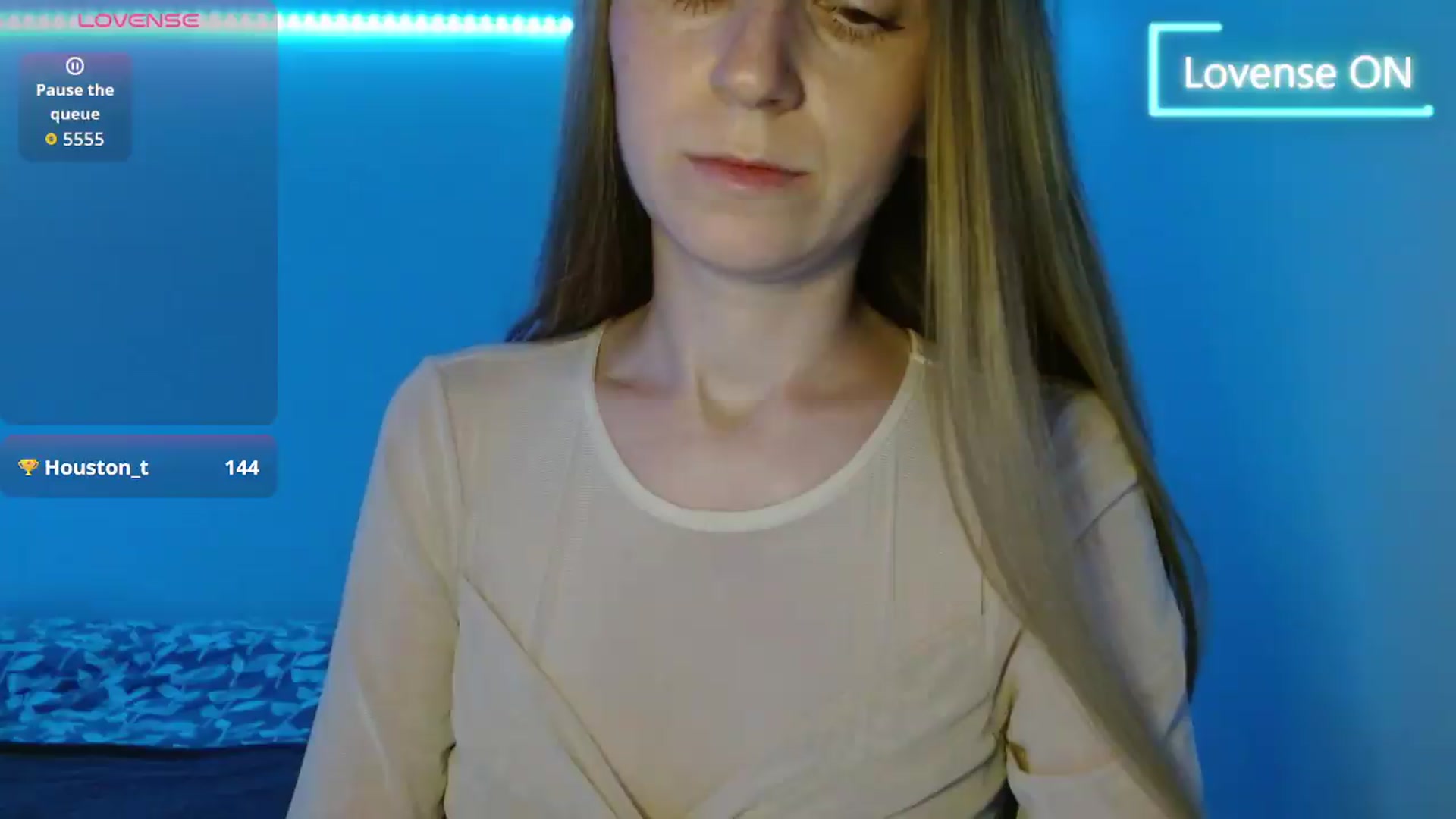 Gallery image thumbnail from PetitAnge_'s myfreecams stream on, 09/03/2026, 24:29 image 17 of 20