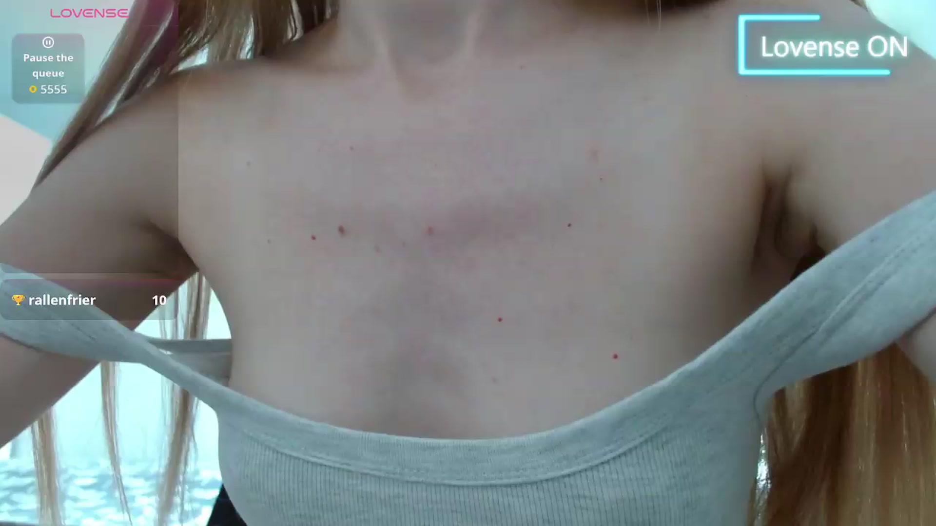 Gallery image thumbnail from PetitAnge_'s myfreecams stream on, 09/06/2026, 14:50 image 4 of 20