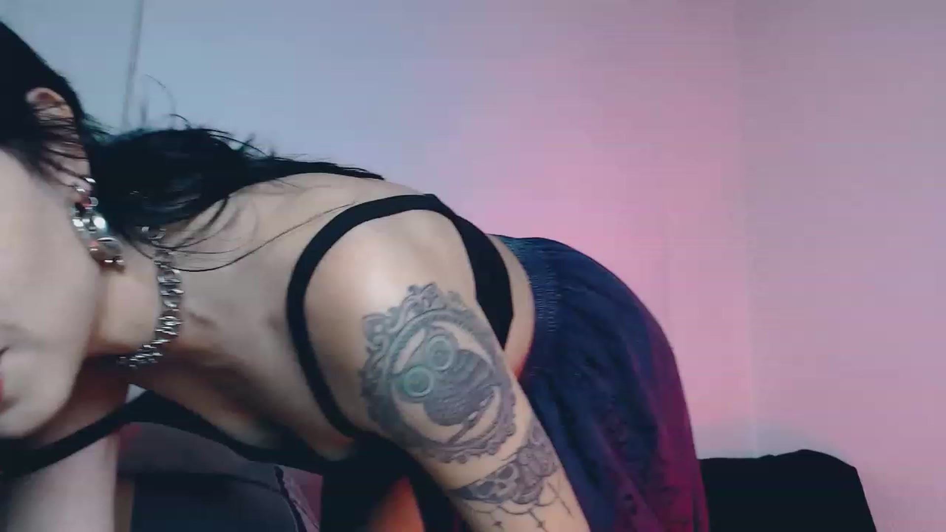 Gallery image thumbnail from Petit_Haze's myfreecams stream on, 06/25/2023, 01:36 image 10 of 20