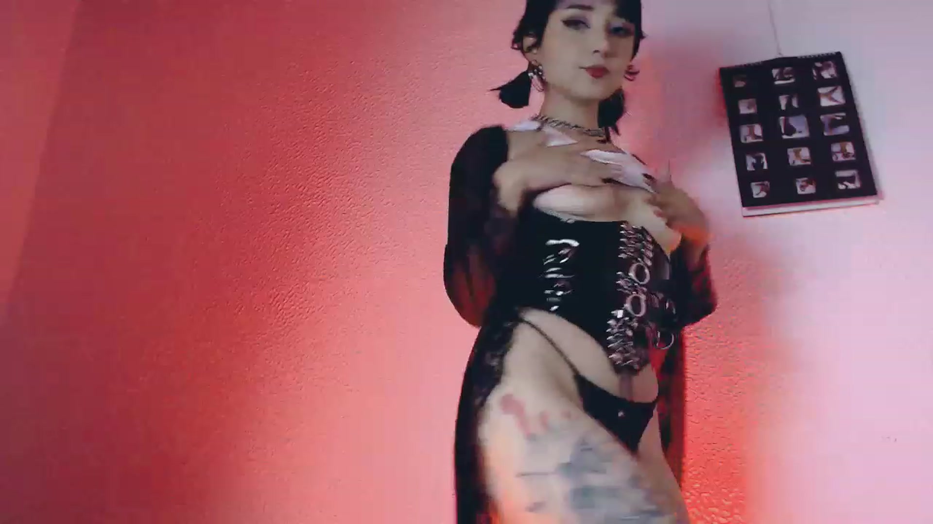 Gallery image thumbnail from Petit_Haze's myfreecams stream on, 07/01/2023, 02:58 image 20 of 20