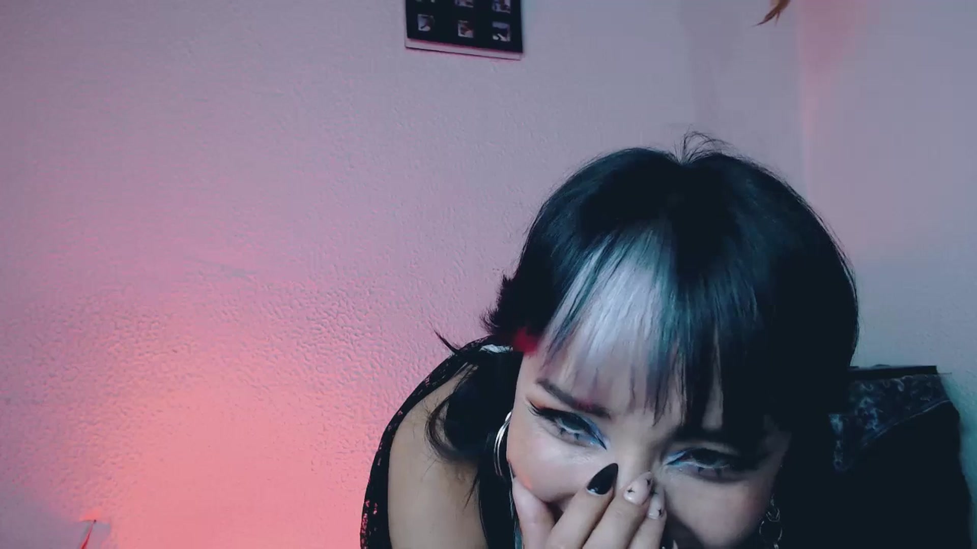 Gallery image thumbnail from Petit_Haze's myfreecams stream on, 07/01/2023, 03:22 image 18 of 20