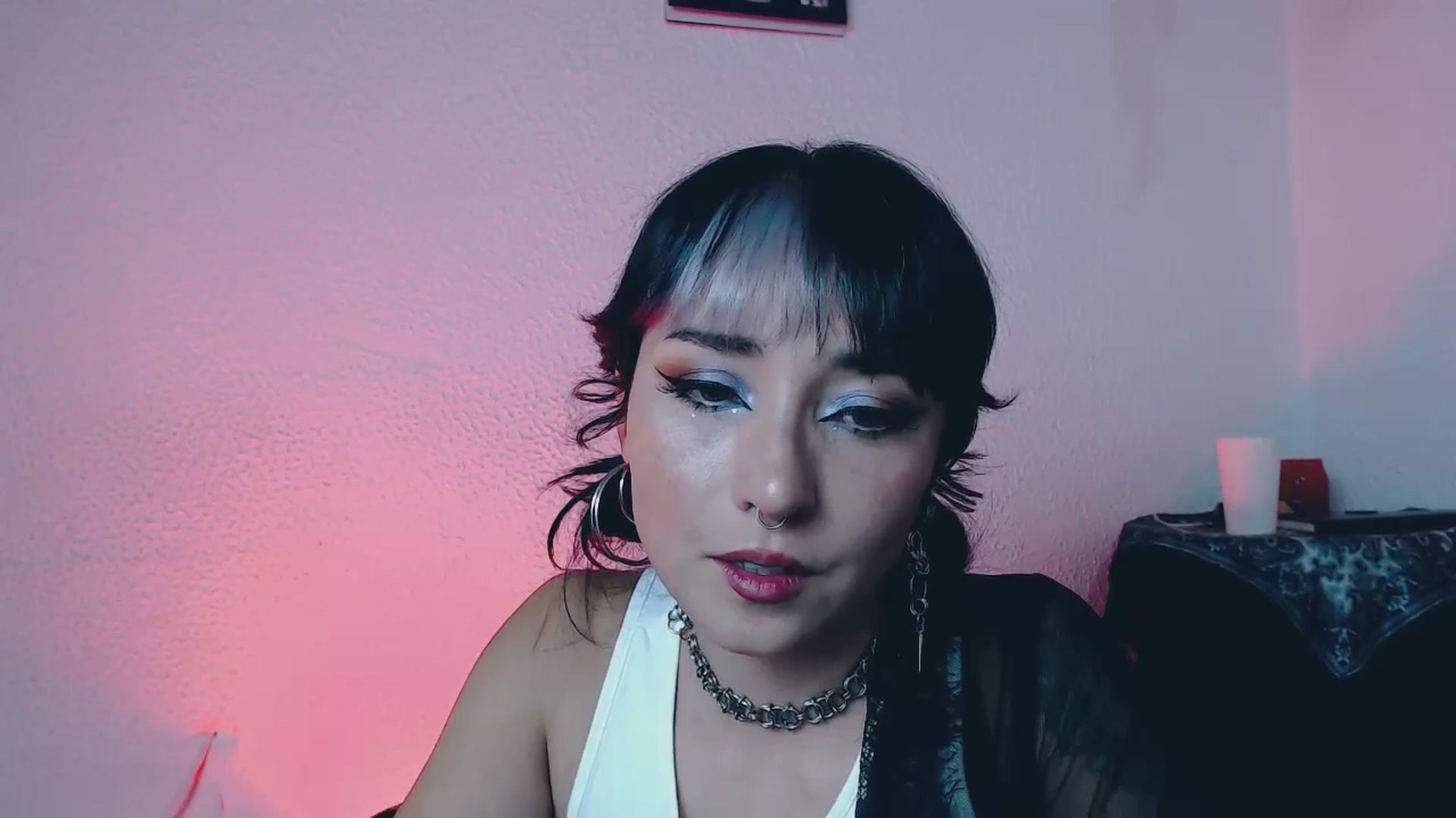 Gallery image thumbnail from Petit_Haze's myfreecams stream on, 07/01/2023, 03:22 image 3 of 20