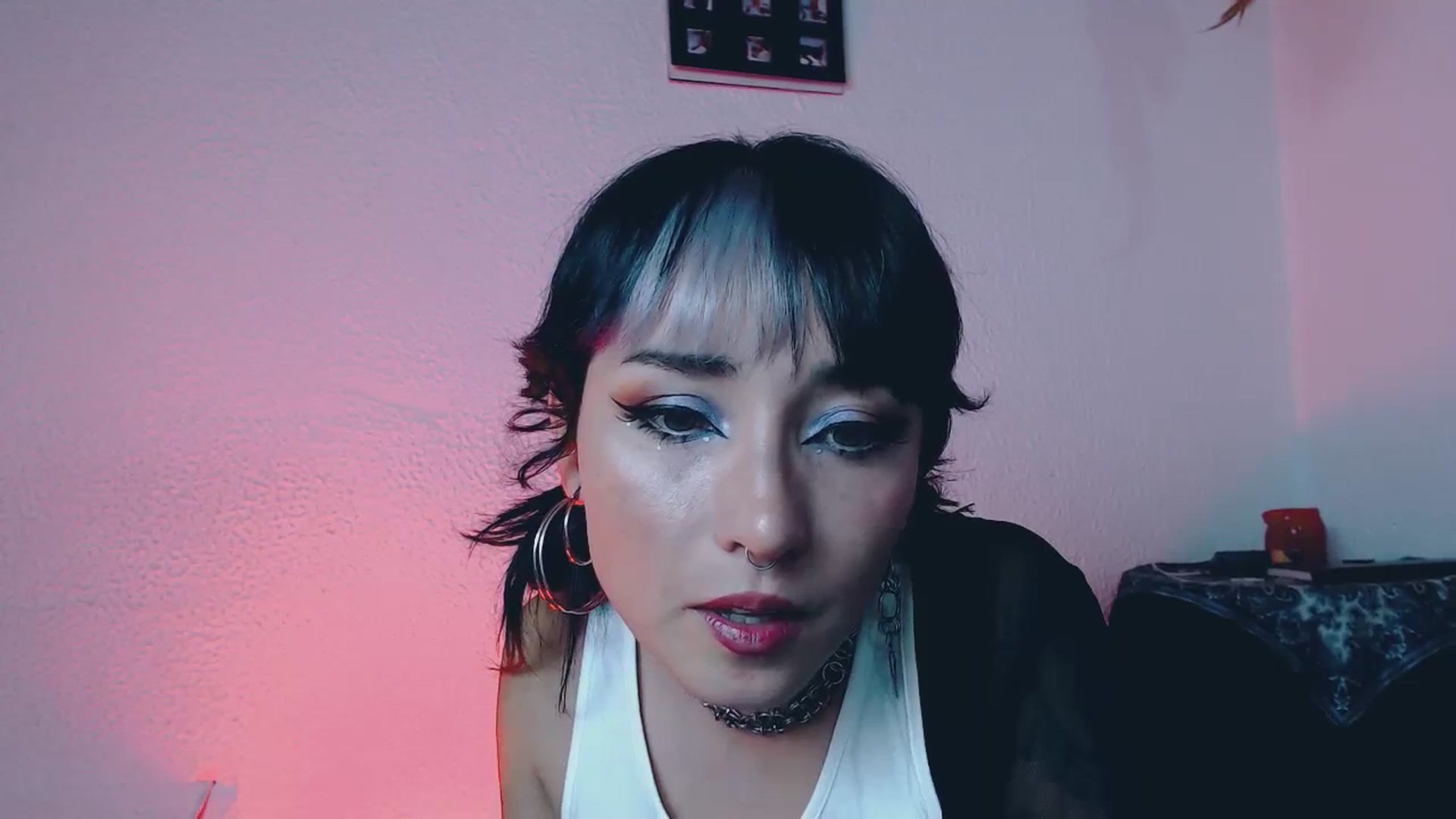 Gallery image thumbnail from Petit_Haze's myfreecams stream on, 07/01/2023, 03:22 image 6 of 20