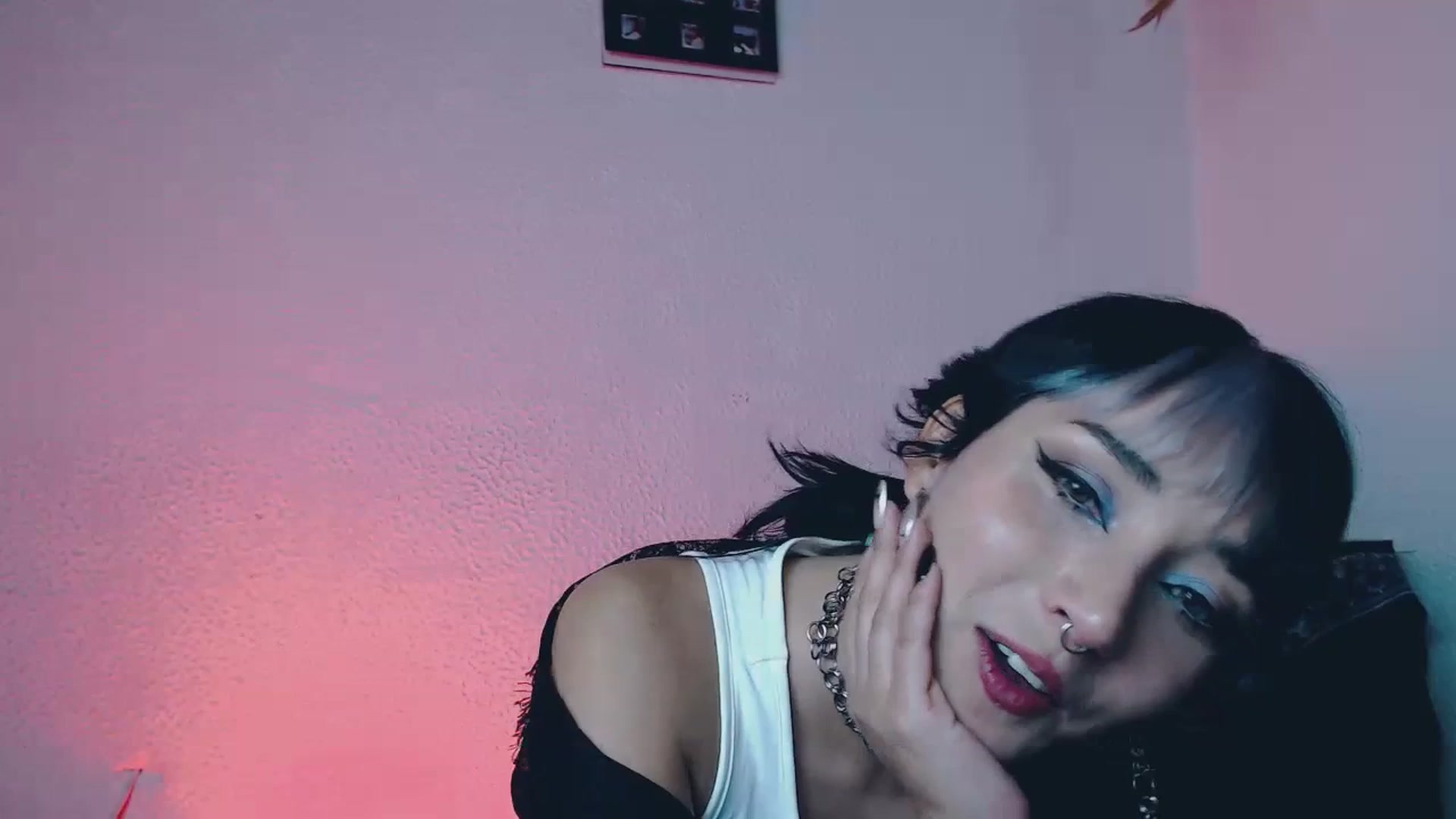 Gallery image thumbnail from Petit_Haze's myfreecams stream on, 07/01/2023, 03:22 image 11 of 20