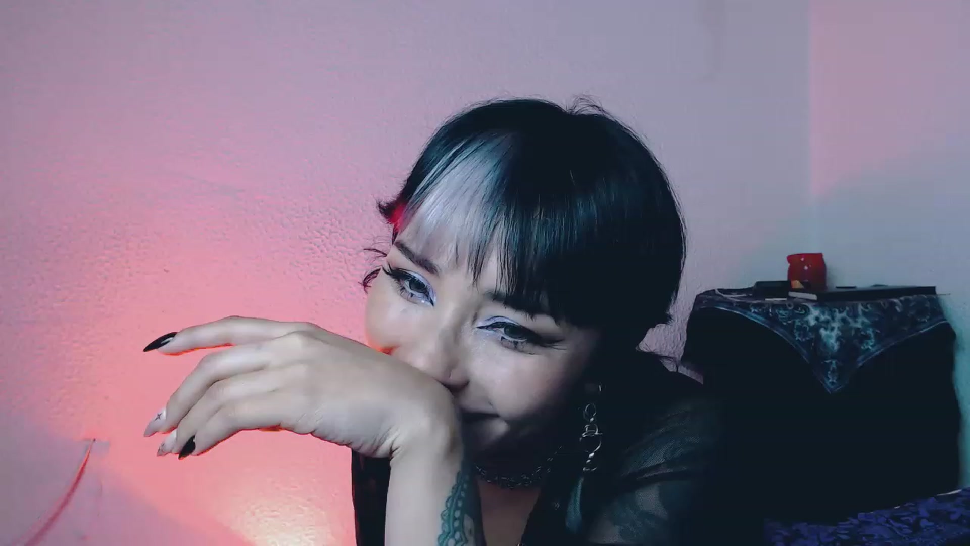 Gallery image thumbnail from Petit_Haze's myfreecams stream on, 07/01/2023, 05:26 image 1 of 20