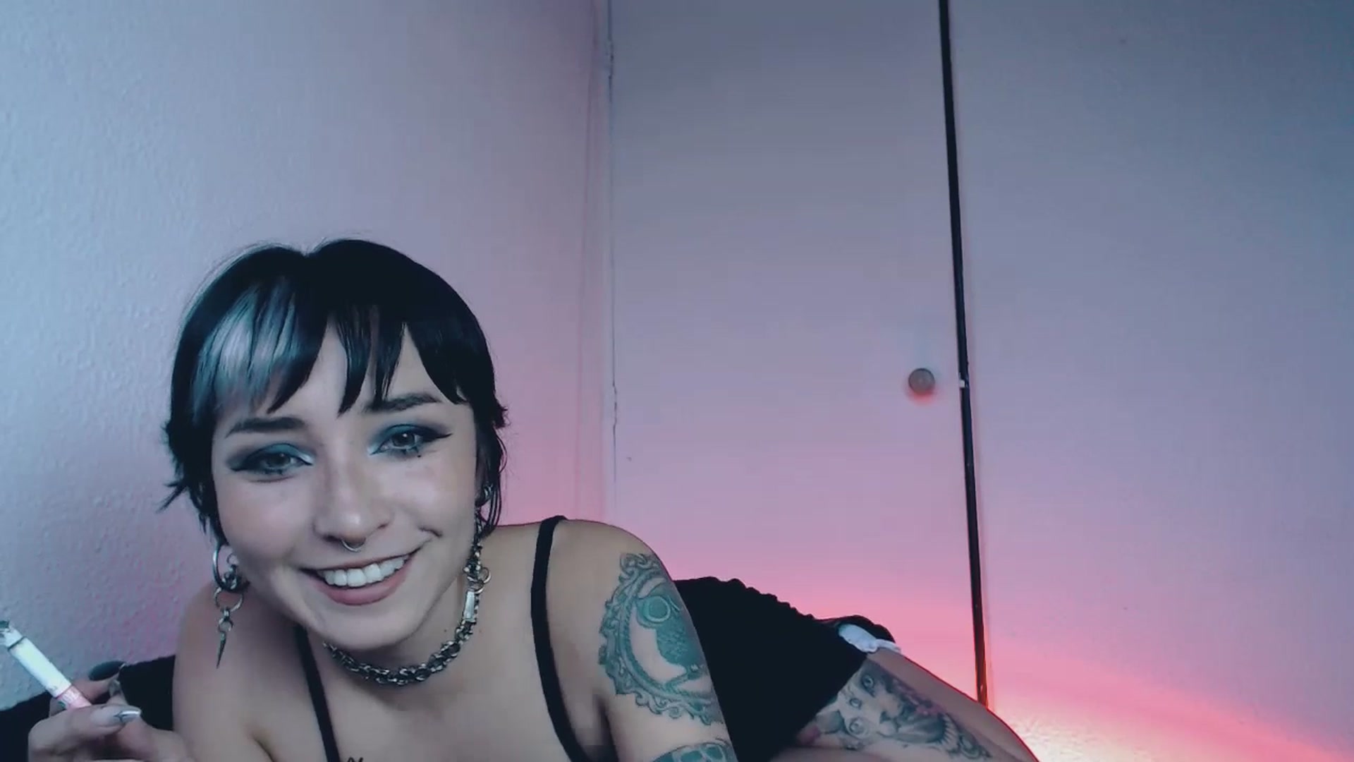 Gallery image thumbnail from Petit_Haze's myfreecams stream on, 07/07/2023, 23:39 image 6 of 20