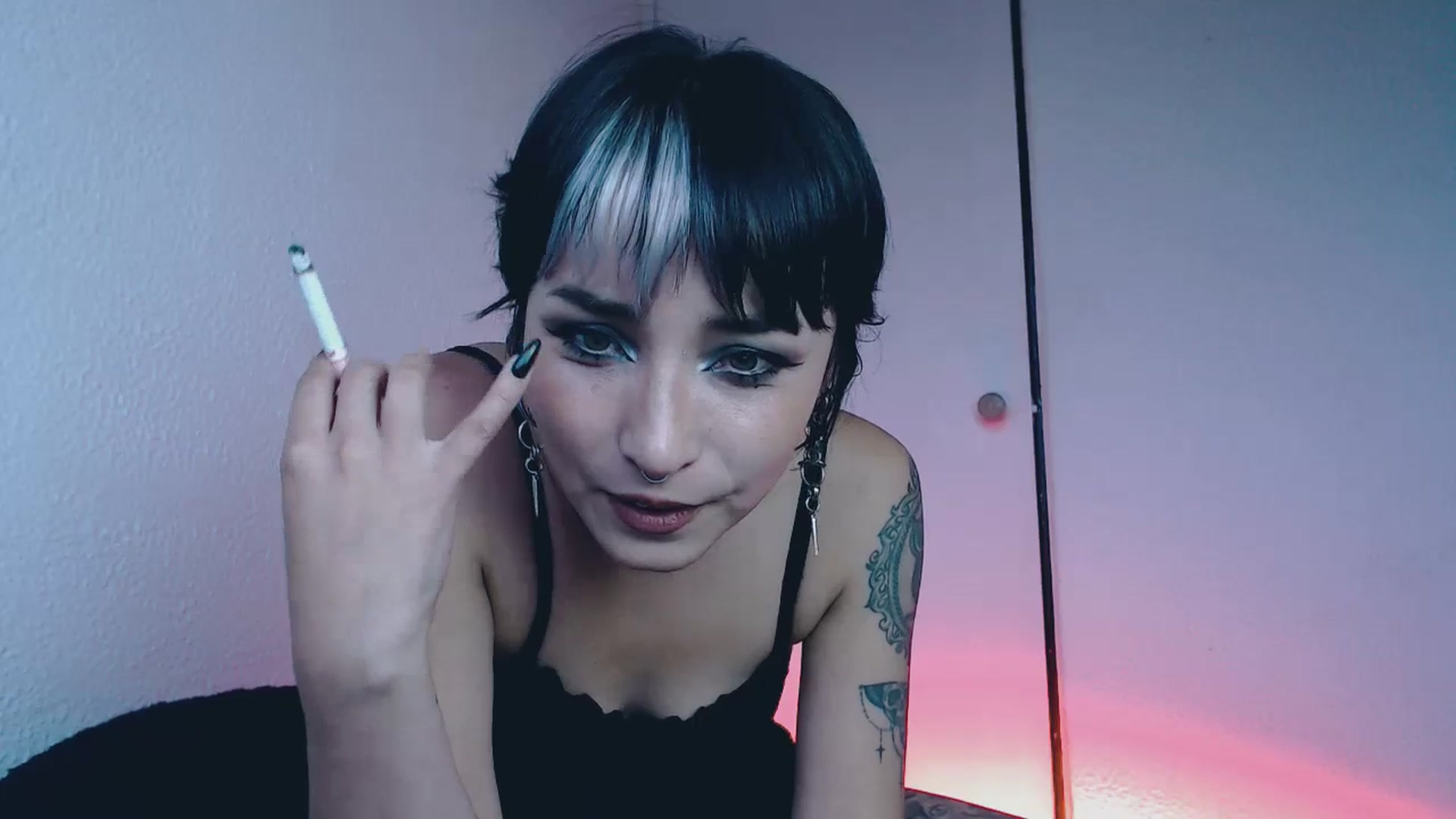 Gallery image thumbnail from Petit_Haze's myfreecams stream on, 07/07/2023, 23:39 image 5 of 20