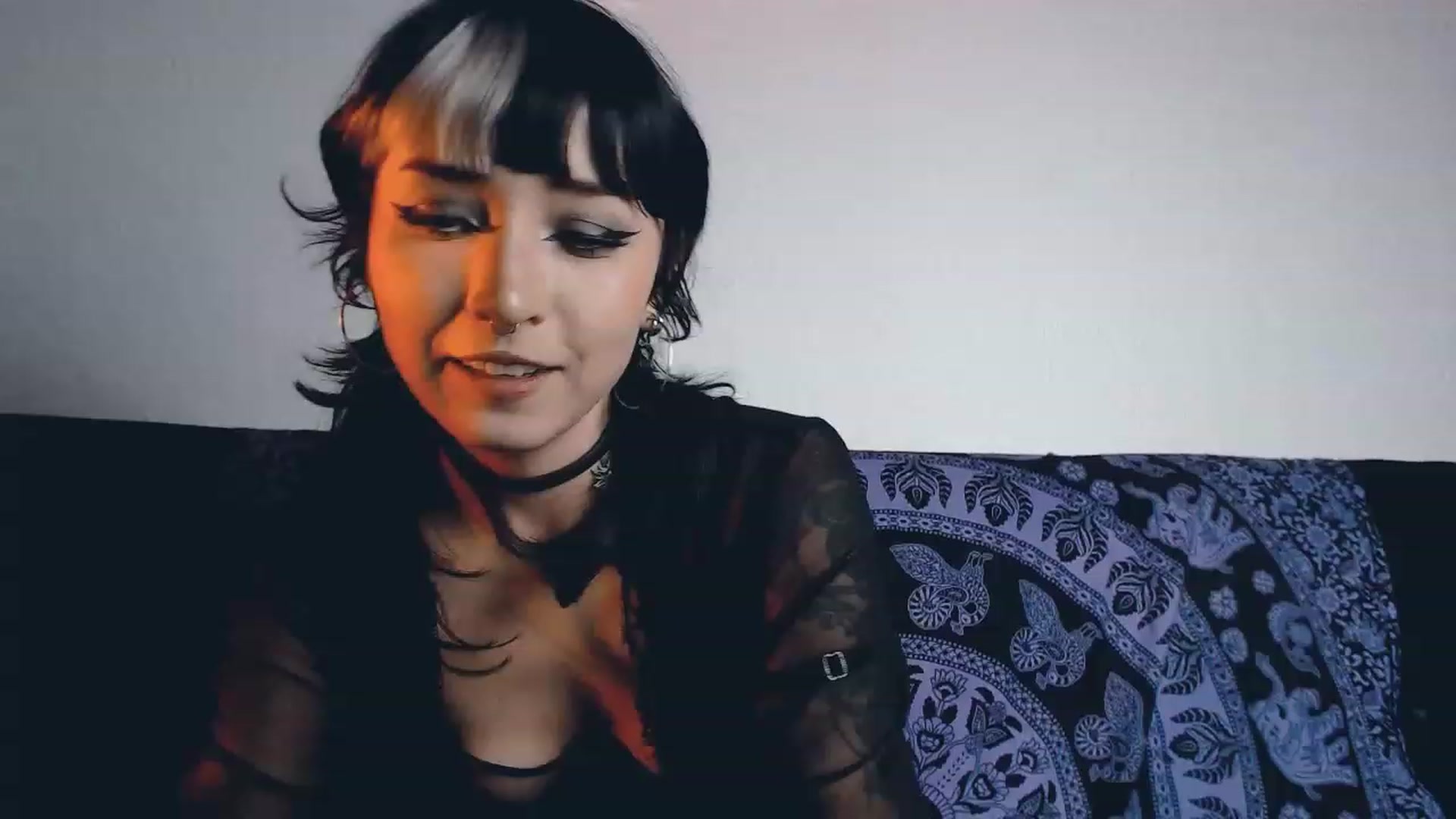 Gallery image thumbnail from Petit_Haze's myfreecams stream on, 08/05/2023, 24:13 image 15 of 20