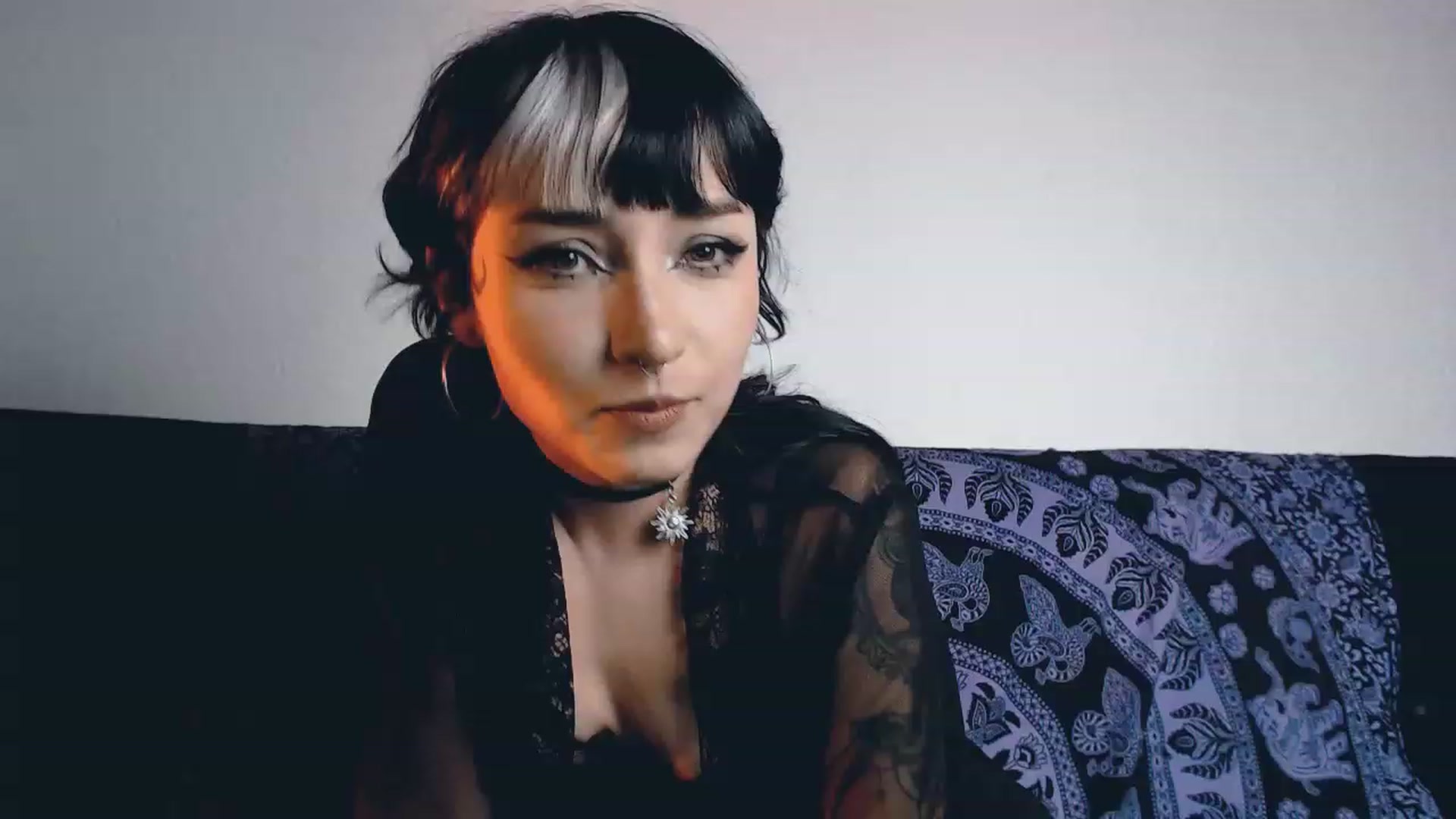Gallery image thumbnail from Petit_Haze's myfreecams stream on, 08/05/2023, 24:13 image 7 of 20