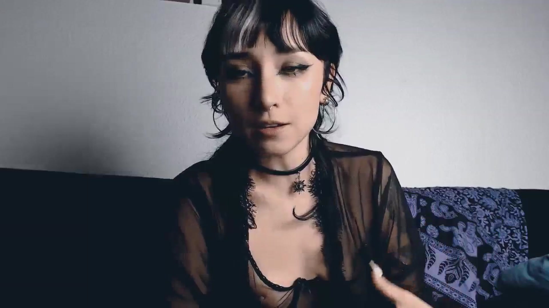 Gallery image thumbnail from Petit_Haze's myfreecams stream on, 08/05/2023, 03:26 image 10 of 20