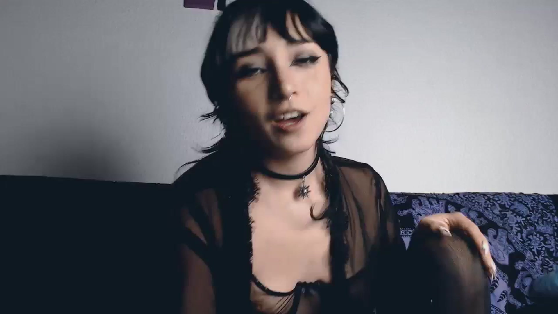 Gallery image thumbnail from Petit_Haze's myfreecams stream on, 08/05/2023, 03:26 image 4 of 20