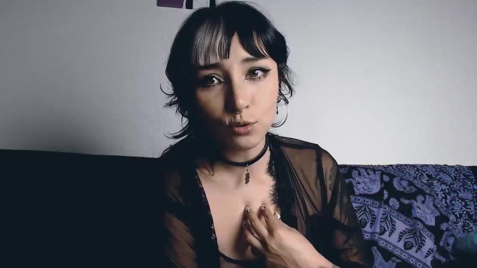 Gallery image thumbnail from Petit_Haze's myfreecams stream on, 08/05/2023, 03:26 image 1 of 20