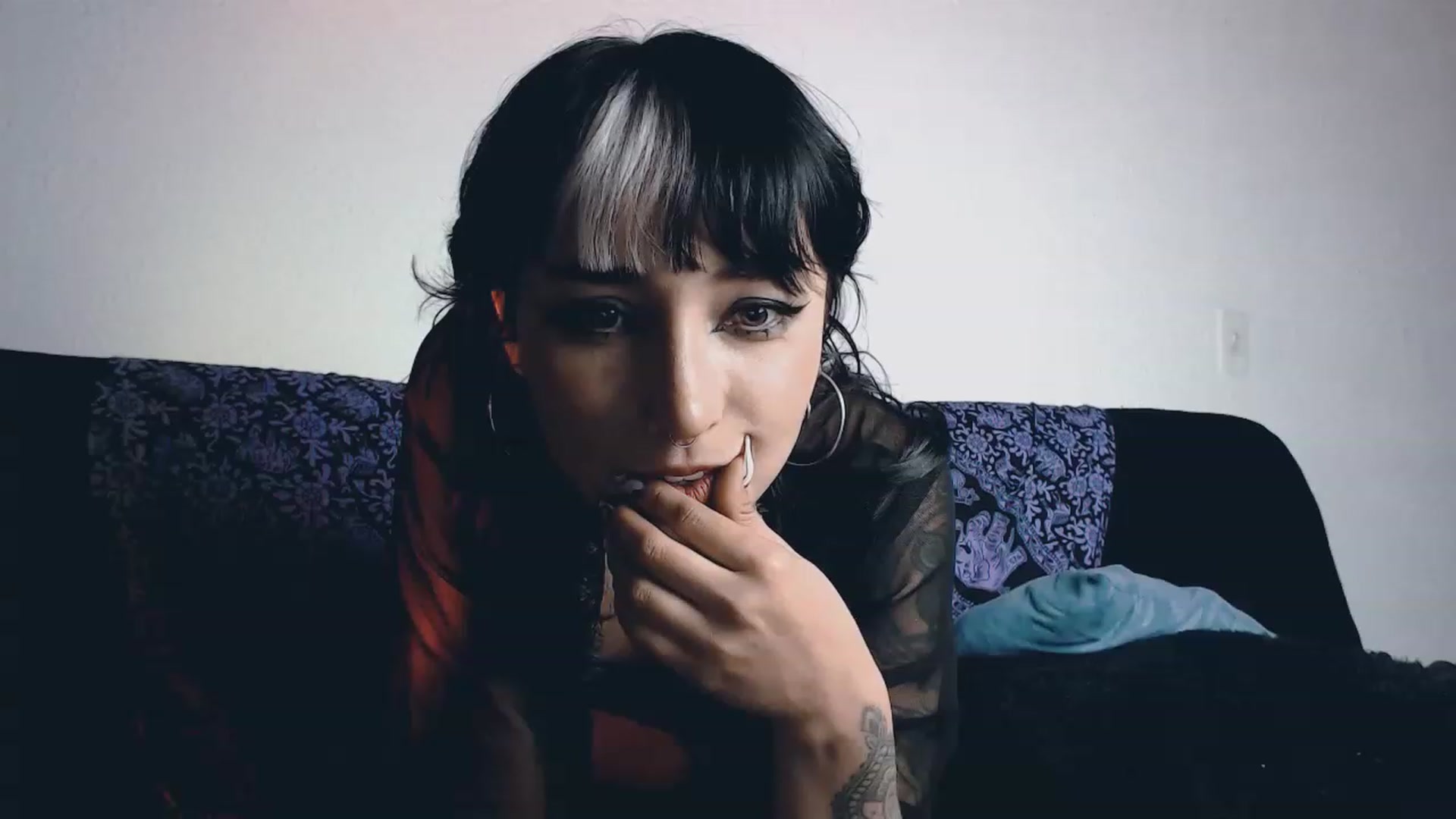 Gallery image thumbnail from Petit_Haze's myfreecams stream on, 08/05/2023, 05:02 image 8 of 20